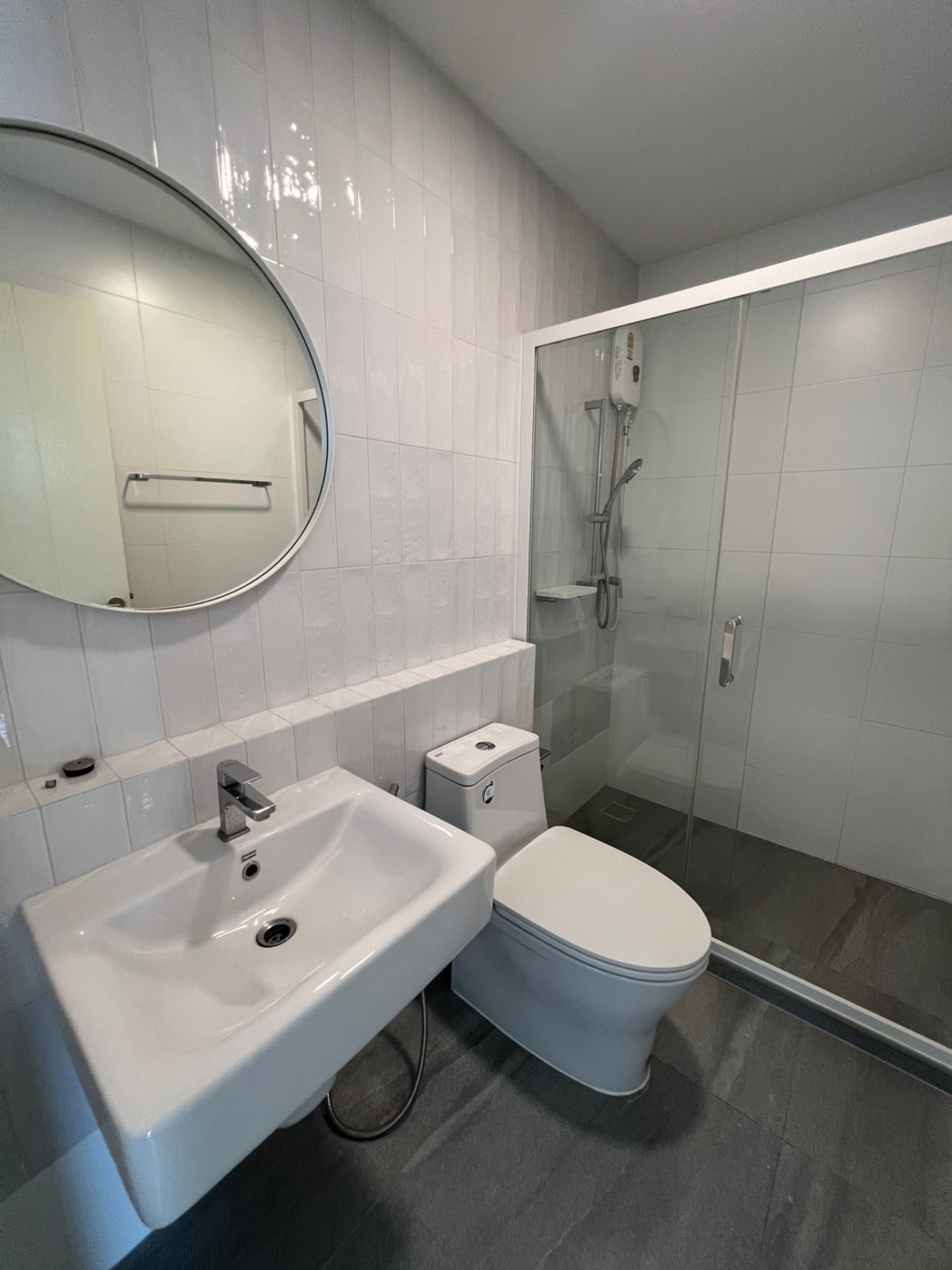 For SaleTownhomeBangna, Bearing, Lasalle : P-2977 Urgent sale!  Indy 4 Bangna KM.7, ready to move in, good location, near MEGA Bangna.