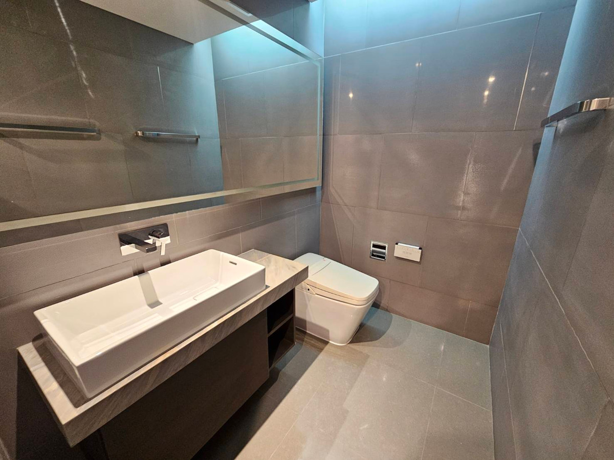 ให้เช่าคอนโดสาทร นราธิวาส : เช่า 2 ห้องนอน 2 ห้องน้ำ เดอะ แบงค็อค สาทร