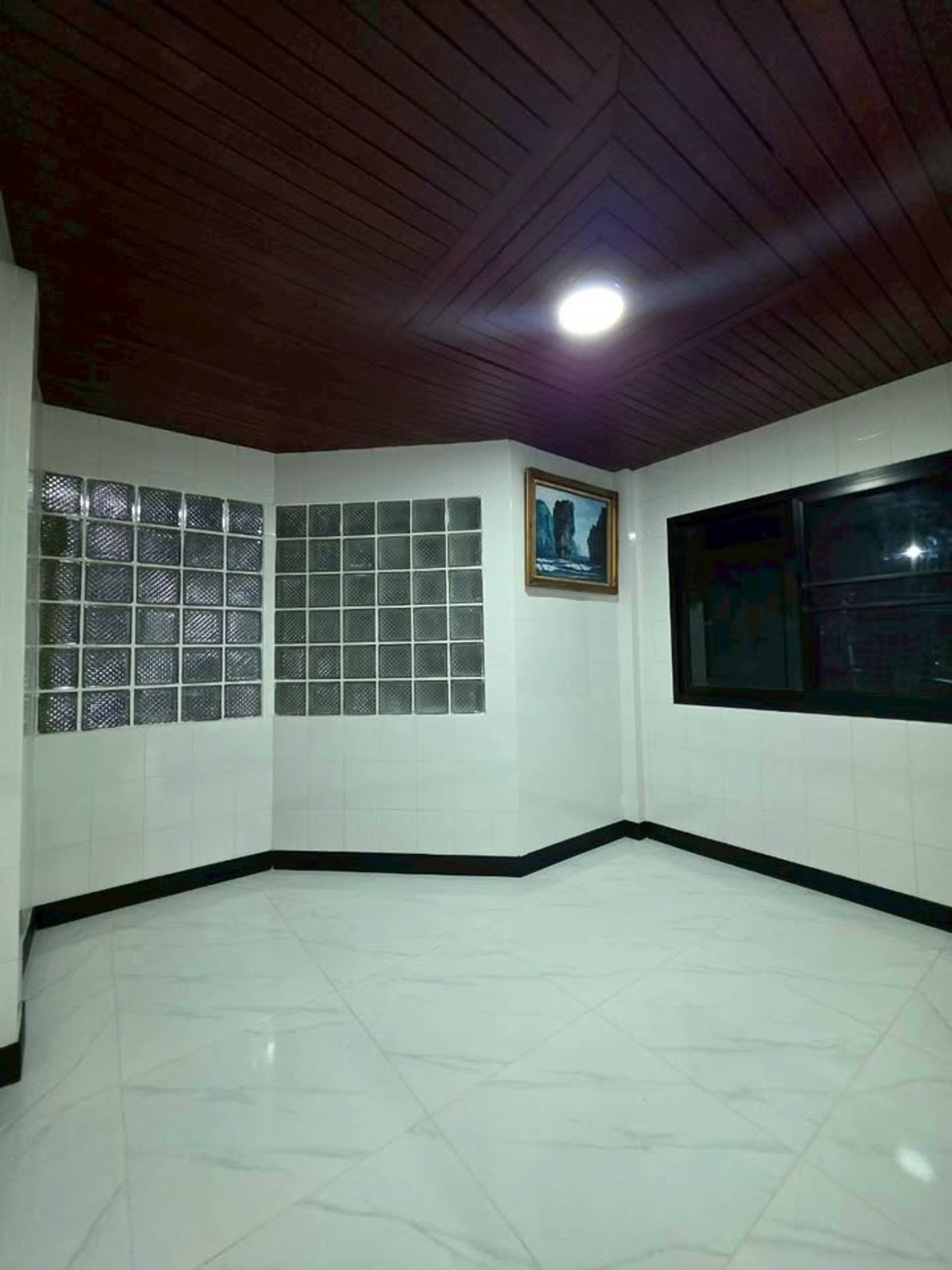 For RentHouseNonthaburi, Bang Yai, Bangbuathong : 4Bedroom House, 51 sq.wa., near MRT Saimai Station (less than 1 km walk), 3 Parking Spaces, Suitable for Company Registration