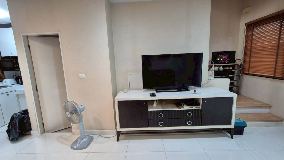 For RentTownhomeRattanathibet, Sanambinna : Townhouse for rent, corner plot, Baan Klang Muang Rattanathibet