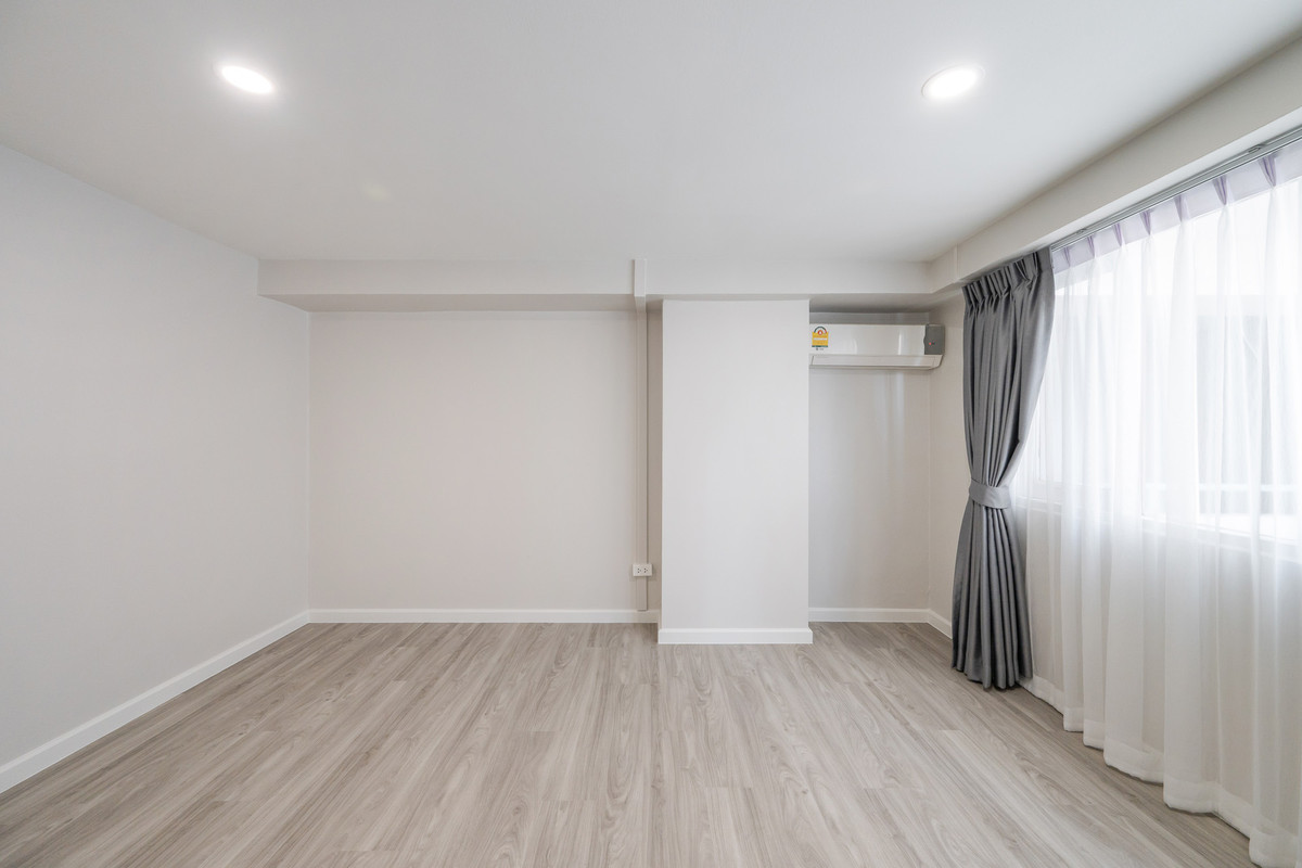 ขายคอนโดบางนา แบริ่ง ลาซาล : K-6789 BEST DEAL🔥🔥  ขายด่วน ! ห้องตกแต่งใหม่ พร้อมอยู่ บางนา เพลซ  ใกล้ BTS + เซ็นทรัล บางนา