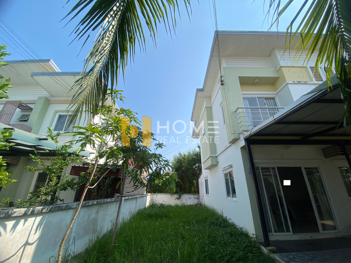 ขายบ้านมีนบุรี-ร่มเกล้า : หลังใหญ่ 65 ตร.วา ราคานี้หาไม่ได้แล้ว 🔥 ฟลอร่า วิลล์ พาร์ค ซิตี้ สุวินทวงศ์ / 3 ห้องนอน (ขาย), Flora Ville Park City Suwinthawong / 3 Bedrooms (FOR SALE) FAHS006