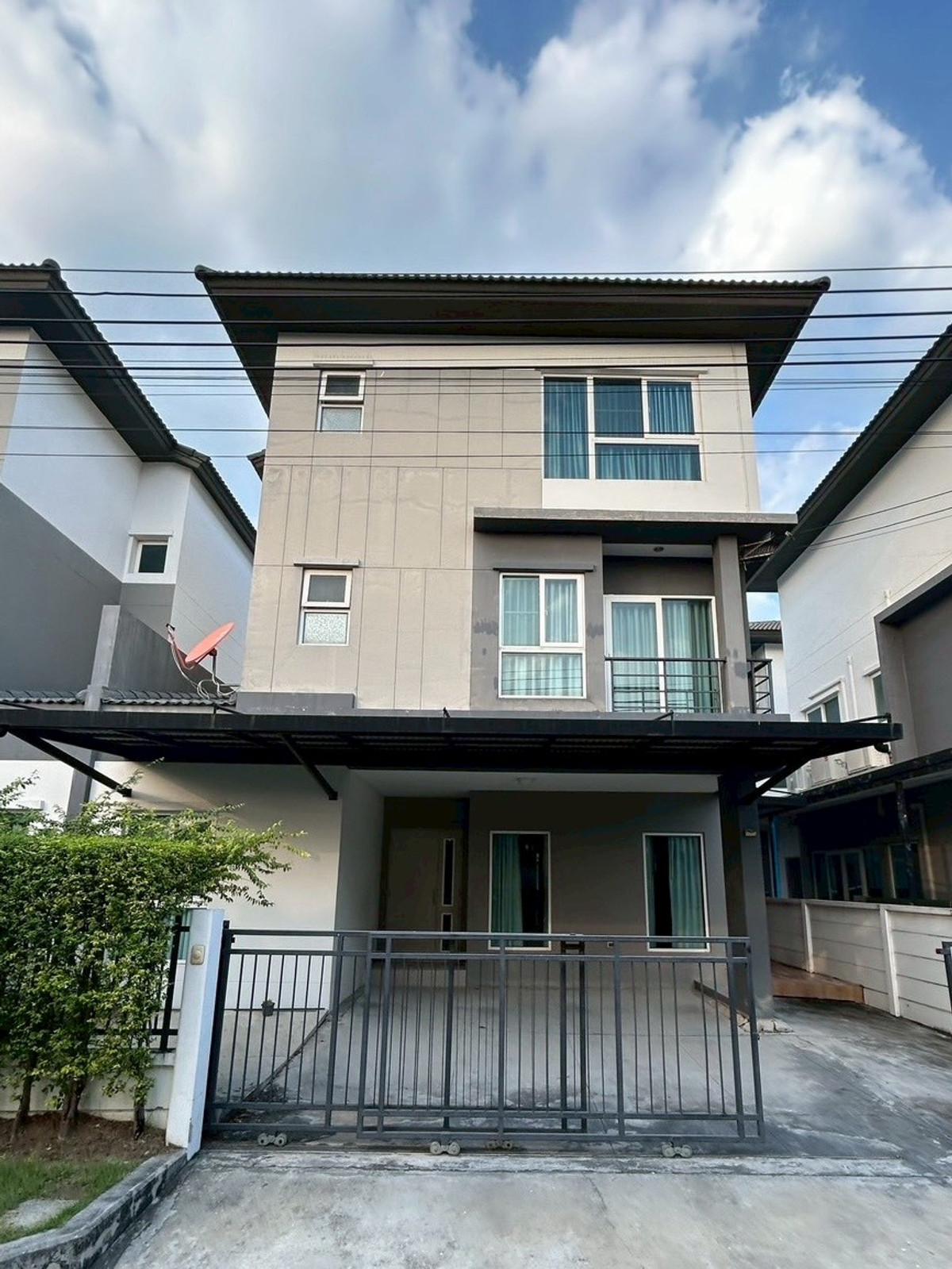 ขายบ้านพัฒนาการ ศรีนครินทร์ : (รหัส SM1792) ขายบ้าน โครงการ Baan Klang Muang Suanluang : บ้านกลางเมือง สวนหลวง