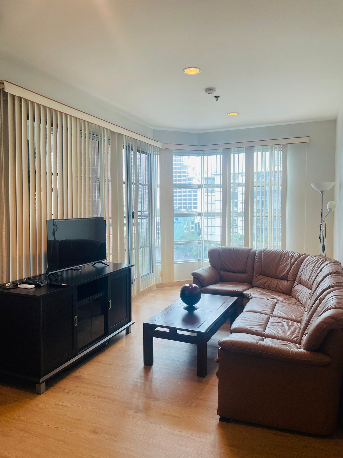 For RentCondoSukhumvit, Asoke, Thonglor : Condo for rent, City Smart Sukhumvit 18, near BTS Asoke, MRT Sukhumvit, beautiful room, good price, fully furnished. Ready to move in