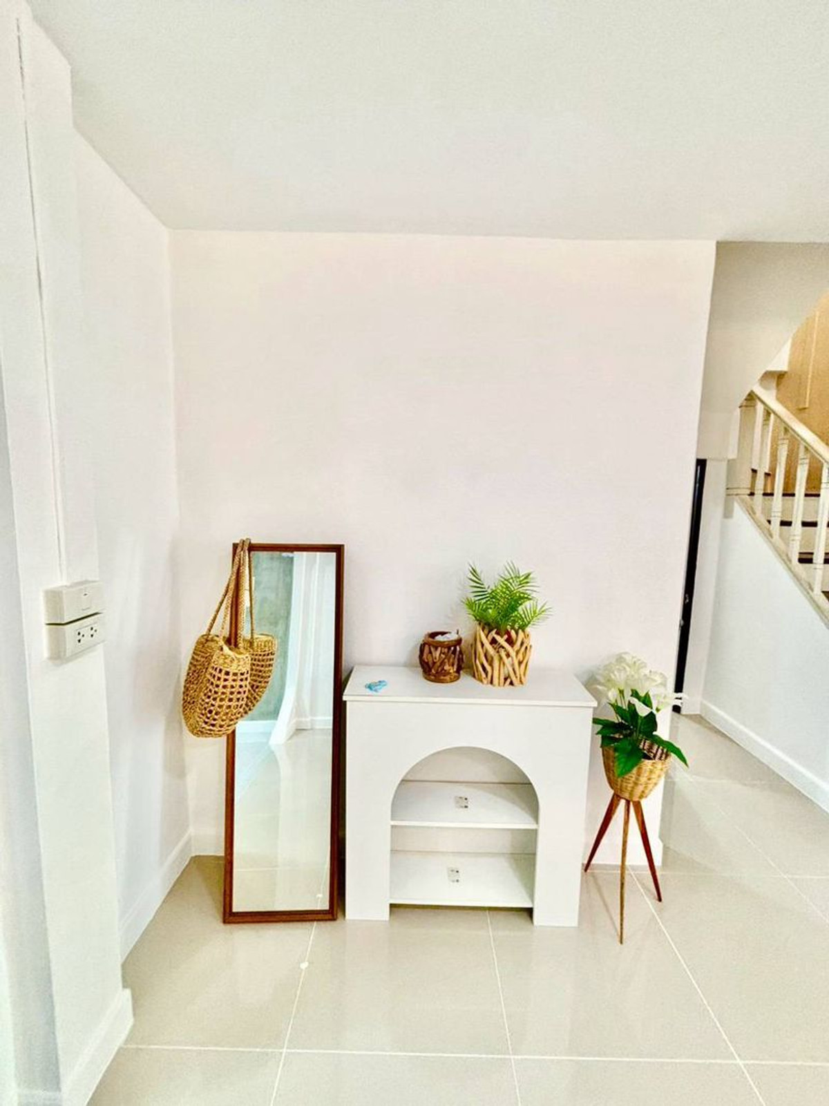 For SaleTownhomePathum Thani,Rangsit, Thammasat : 2-story townhouse for sale, Piyawararom Village, Khlong 4, area 24 square wah, 3 bedrooms, Bueng Yitho Subdistrict, Thanyaburi District, Pathum Thani Province.