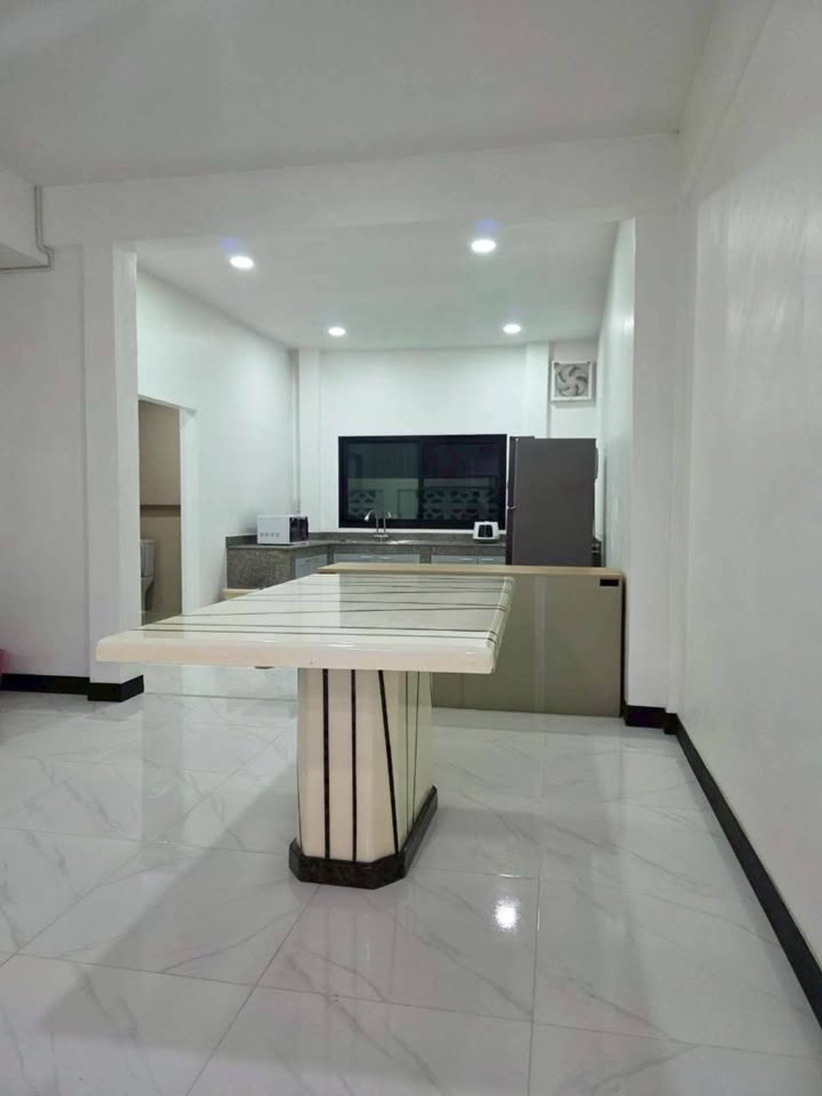 For RentHouseNonthaburi, Bang Yai, Bangbuathong : 4Bedroom House, 51 sq.wa., near MRT Saimai Station (less than 1 km walk), 3 Parking Spaces, Suitable for Company Registration
