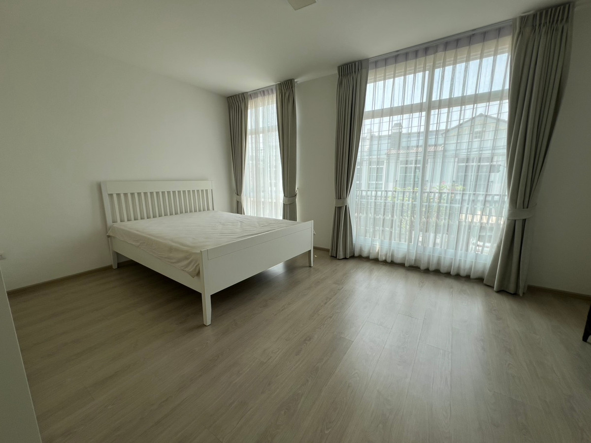 For SaleTownhomeBangna, Bearing, Lasalle : P-2977 Urgent sale!  Indy 4 Bangna KM.7, ready to move in, good location, near MEGA Bangna.