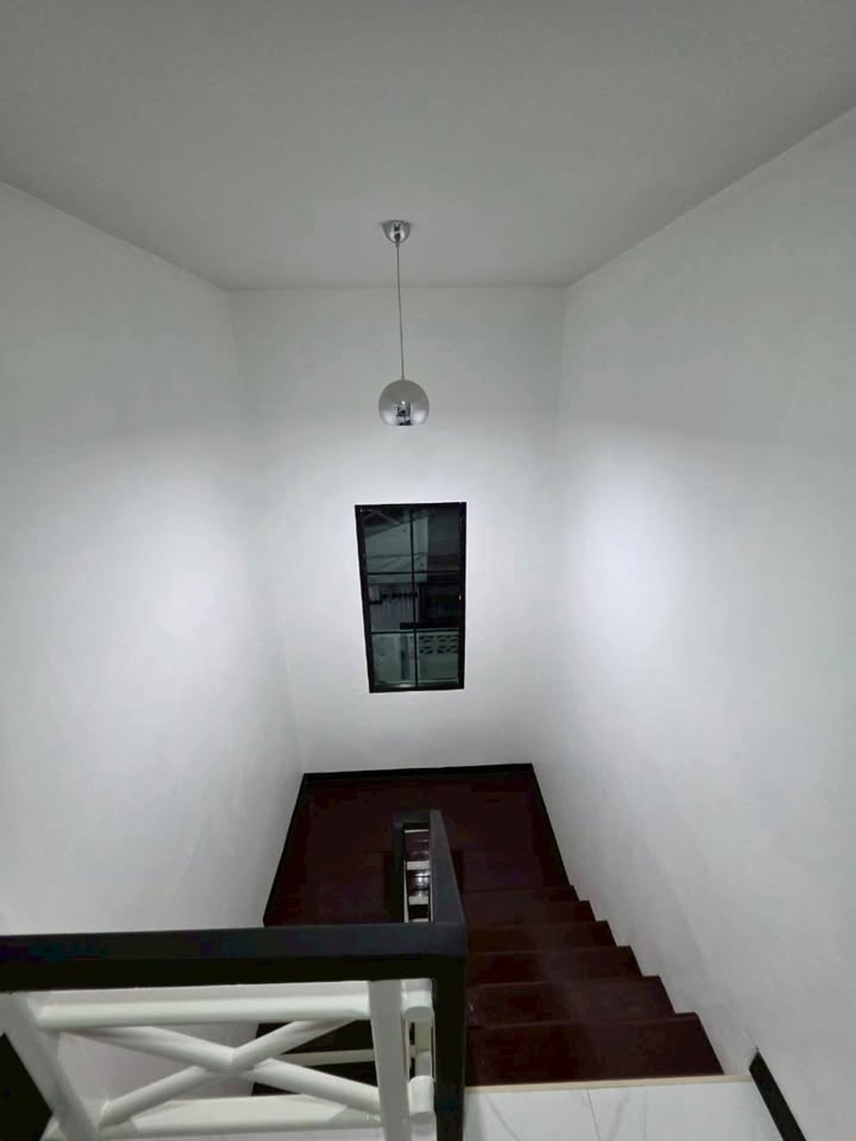 For RentHouseNonthaburi, Bang Yai, Bangbuathong : 4Bedroom House, 51 sq.wa., near MRT Saimai Station (less than 1 km walk), 3 Parking Spaces, Suitable for Company Registration