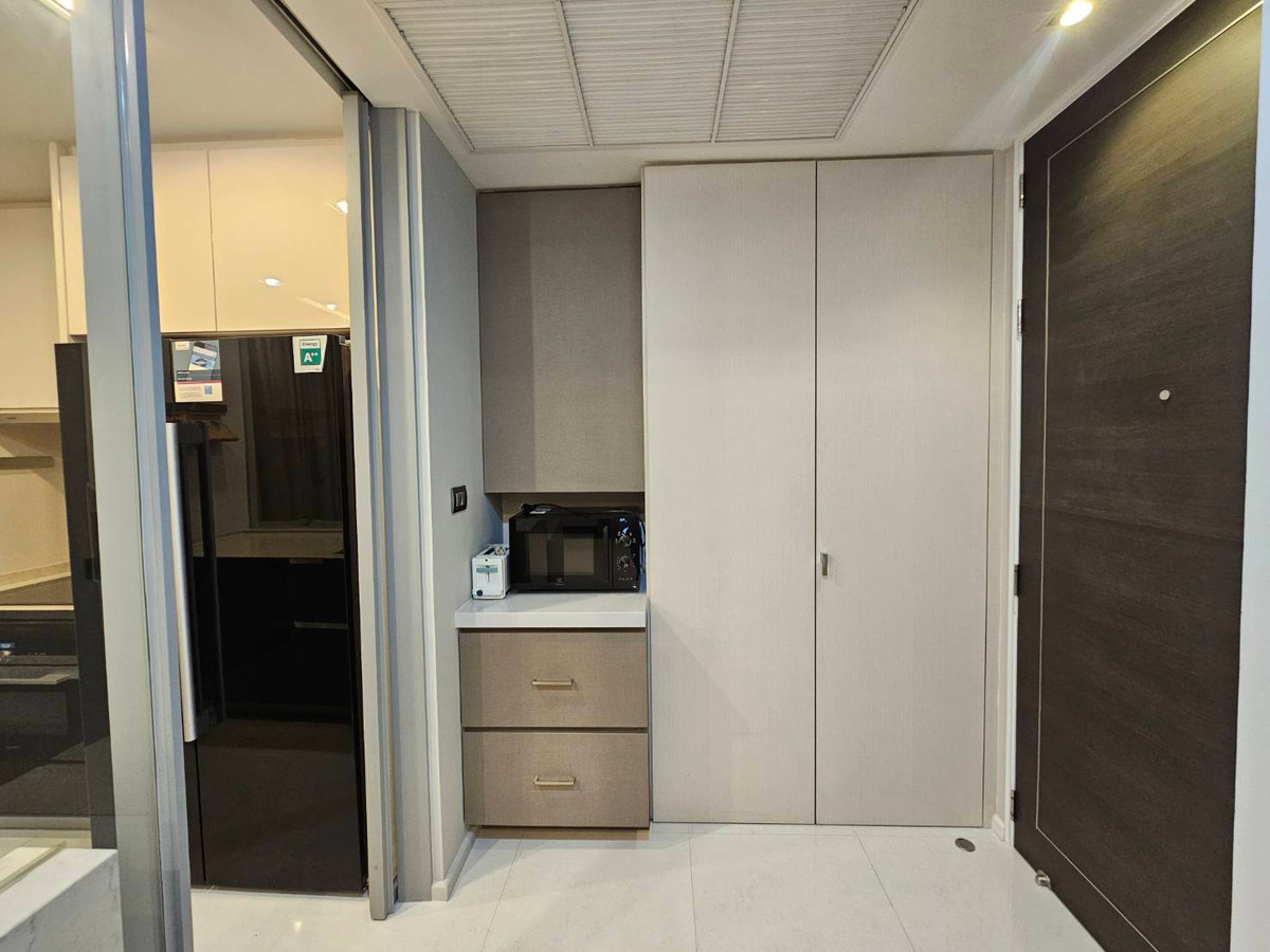 ให้เช่าคอนโดสาทร นราธิวาส : เช่า 2 ห้องนอน 2 ห้องน้ำ เดอะ แบงค็อค สาทร