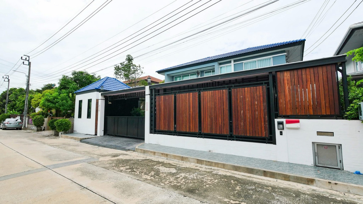 For RentHouseLadkrabang, Suwannaphum Airport : 💥For rent 60,000 baht, detached house Casa Premium On Nut-Wongwaen.