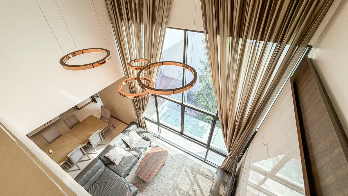 บ้านพระราม 9 เพชรบุรีตัดใหม่ RCA : 🏡 บ้านโครงการ Parc Priva | บ้านเดี่ยว 3 ชั้น 5+1 ห้องนอน ย่านห้วยขวาง กรุงเทพฯ