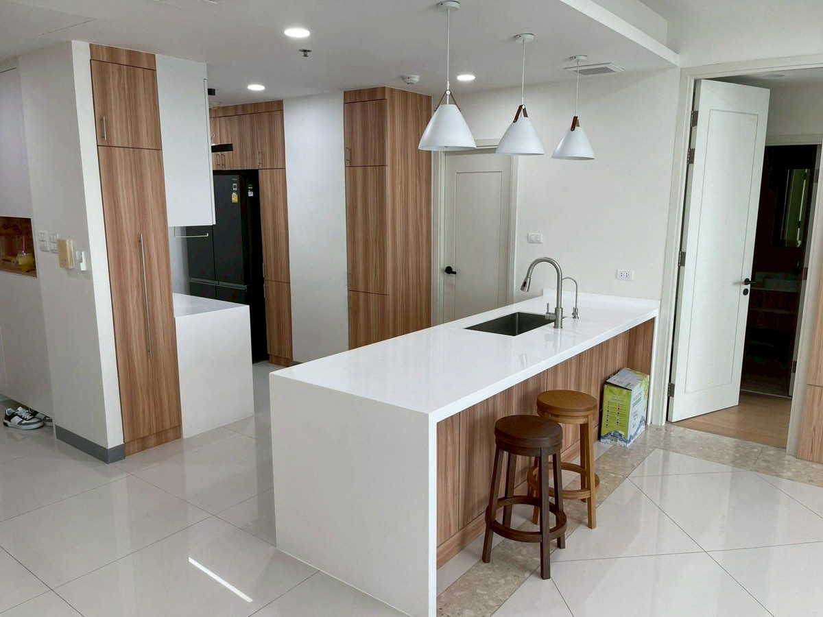 ขายคอนโดสาทร นราธิวาส : LTH14653 – Condo for Sale | The Empire Place | 183 sqm | 3 Bedrooms 4 Bathrooms | Luxury Spacious Layout High Floor | Near BTS Chong Nonsi | 27.3 MB | คอนโดขาย ดิ เอ็มไพร์ เพลส 183 ตร.ม. 3 ห้องนอน 4 ห้องน้ำ ห้องใหญ่หรู ชั้นสูง ใกล้ BTS ช่องนนทรี ราคาดี 27
