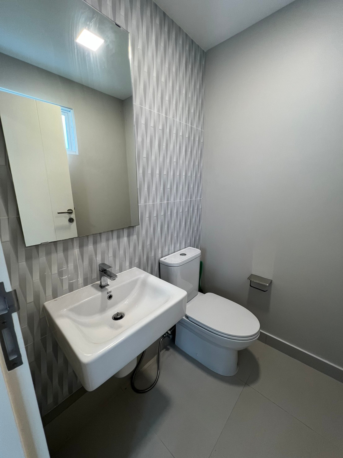 For SaleTownhomeBangna, Bearing, Lasalle : P-2977 Urgent sale!  Indy 4 Bangna KM.7, ready to move in, good location, near MEGA Bangna.