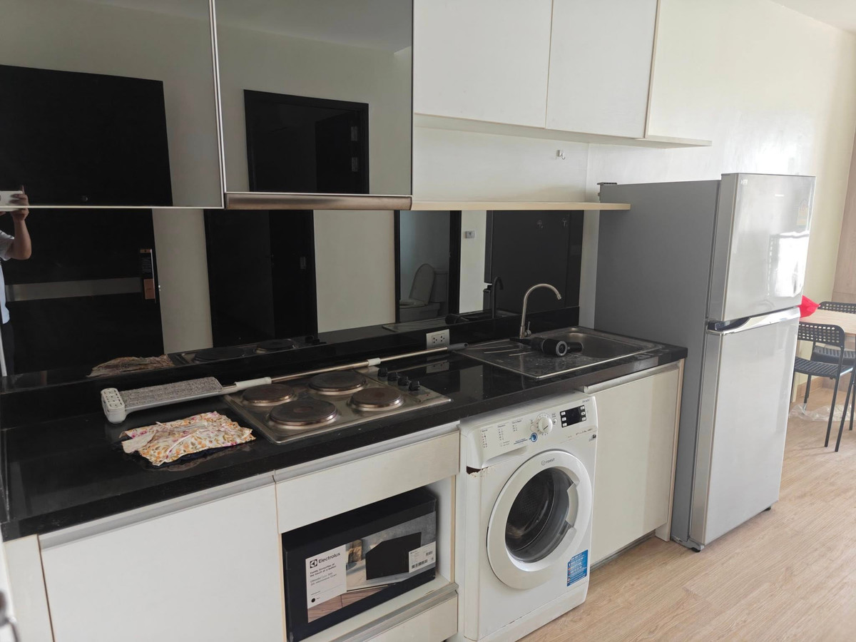 For SaleCondoOnnut, Udomsuk : Sky Walk (Weltz Residences) / Open view, good condition, best price in the market, near BTS Phra Khanong. / 2 bed 60 sq.m.Tel. 0937890899