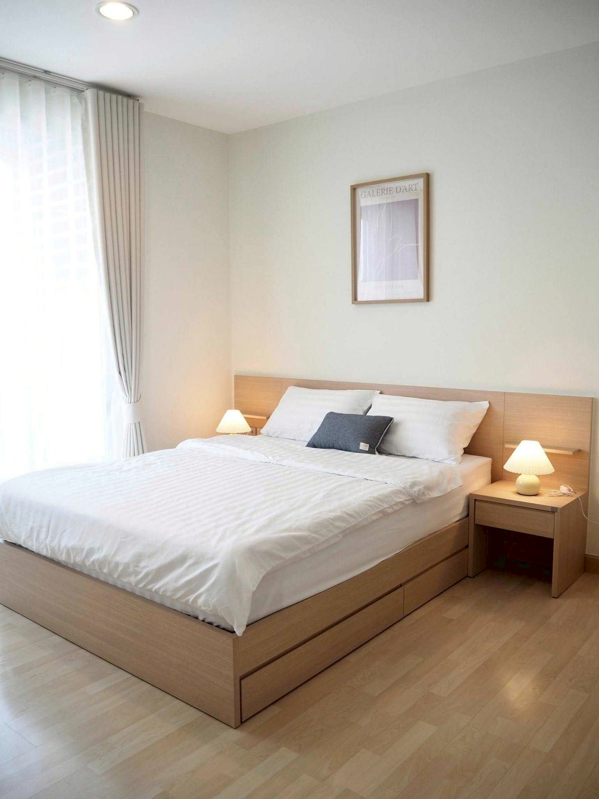 For RentCondoRatchadapisek, Huaikwang, Suttisan : Rhythm Ratchada Condo for rent. Renovated the entire room Its like living in a new condo.