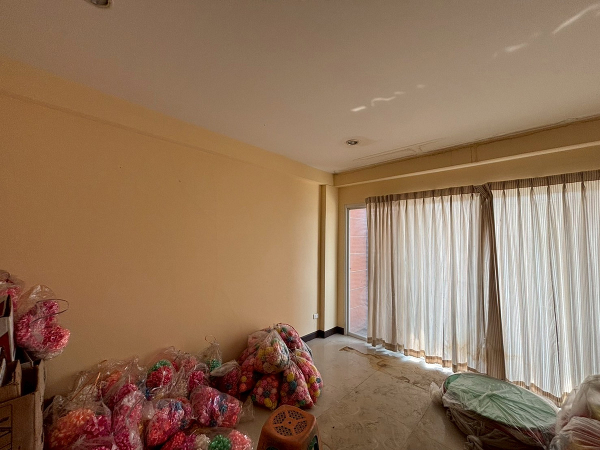 ขายอาคารพาณิชย์เชียงใหม่ : 95872 - ขายอาคารพาณิชย์ 3 ชั้น ทำเลศักยภาพสูง ใกล้อาเขตเชียงใหม่