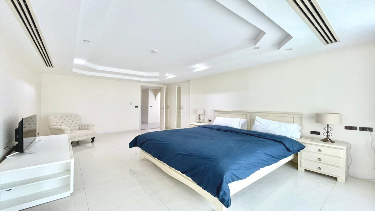 ขายคอนโดสุขุมวิท อโศก ทองหล่อ : Best Price 4BR Condo at Ideal 24 Sukhumvit 24 Near BTS Phrom Phong