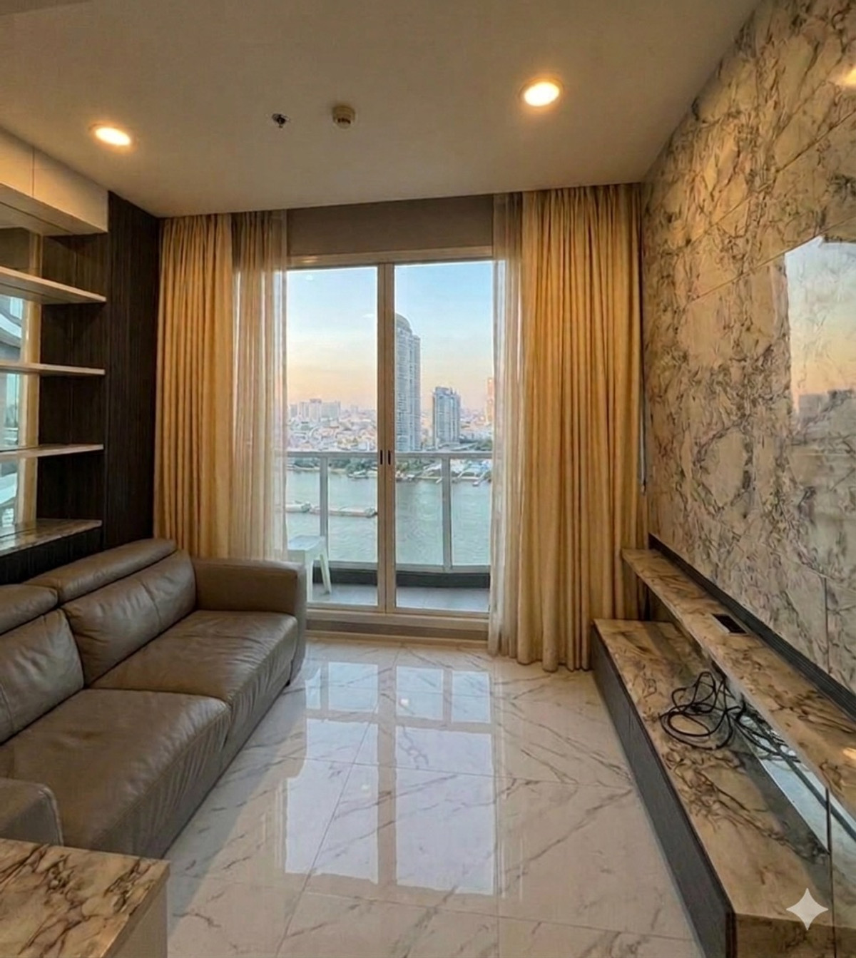 For SaleCondoSathorn, Narathiwat : (20015) Menam Residences