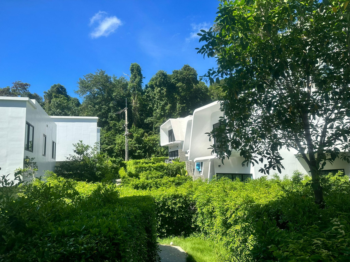 ให้เช่าภูเก็ต : Best Price 🔥ให้เช่า Utopia Naiharn Pool villa บ้านสวยมาก ราคาดีสุดๆ ตกแต่งเฟอร์ครบ พร้อมอยู่ ฟรีทำความสะอาด 1 ครั้ง/อาทิตย์