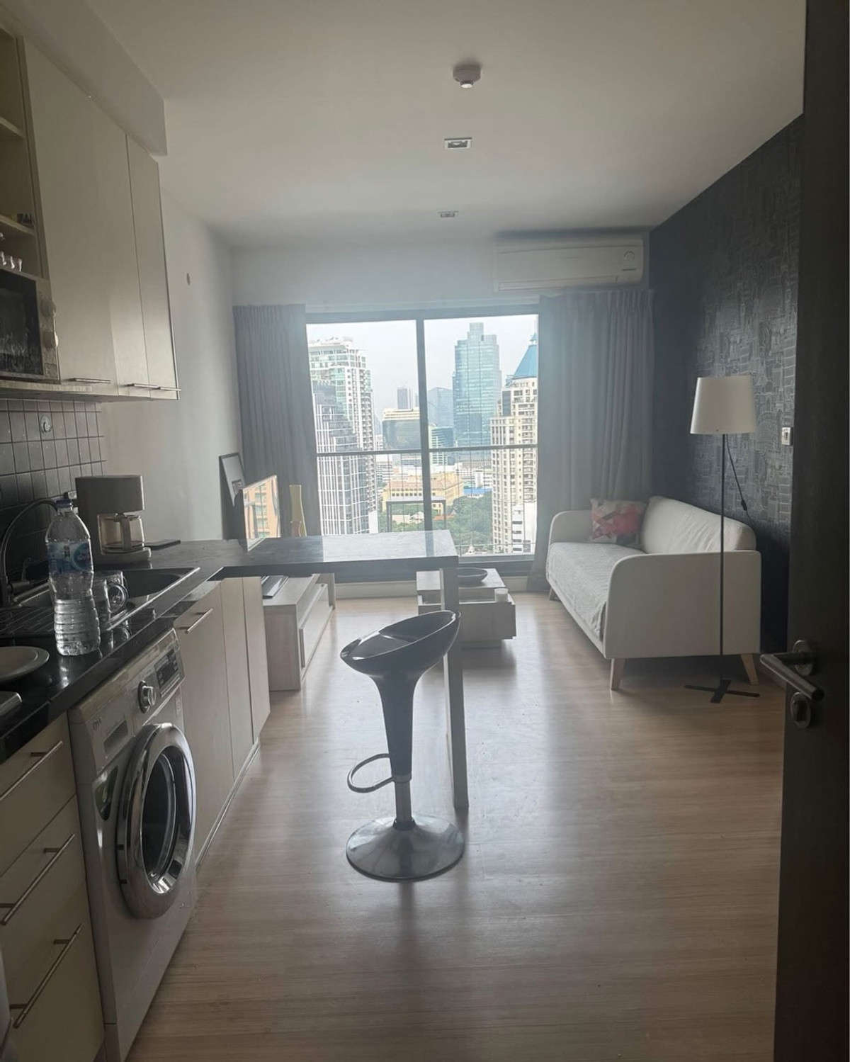 For SaleCondoSathorn, Narathiwat : Great DEAL 3.9mb Hot investment opportunity at The Seed Mingle 1 Bedroom 1 Bathroom ➡️You can make an appointment to view the room 0842588772