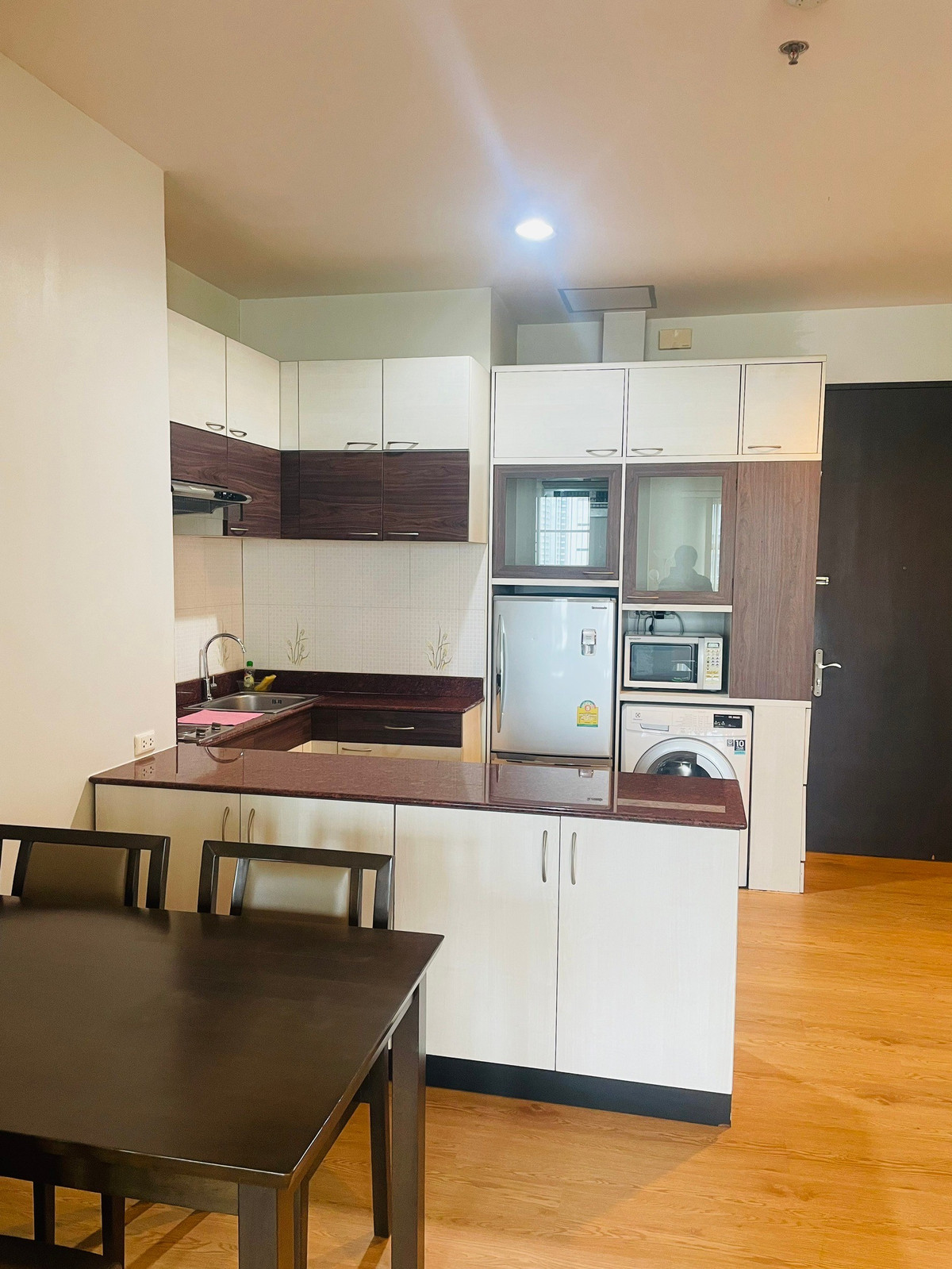 For RentCondoSukhumvit, Asoke, Thonglor : Condo for rent, City Smart Sukhumvit 18, near BTS Asoke, MRT Sukhumvit, beautiful room, good price, fully furnished. Ready to move in