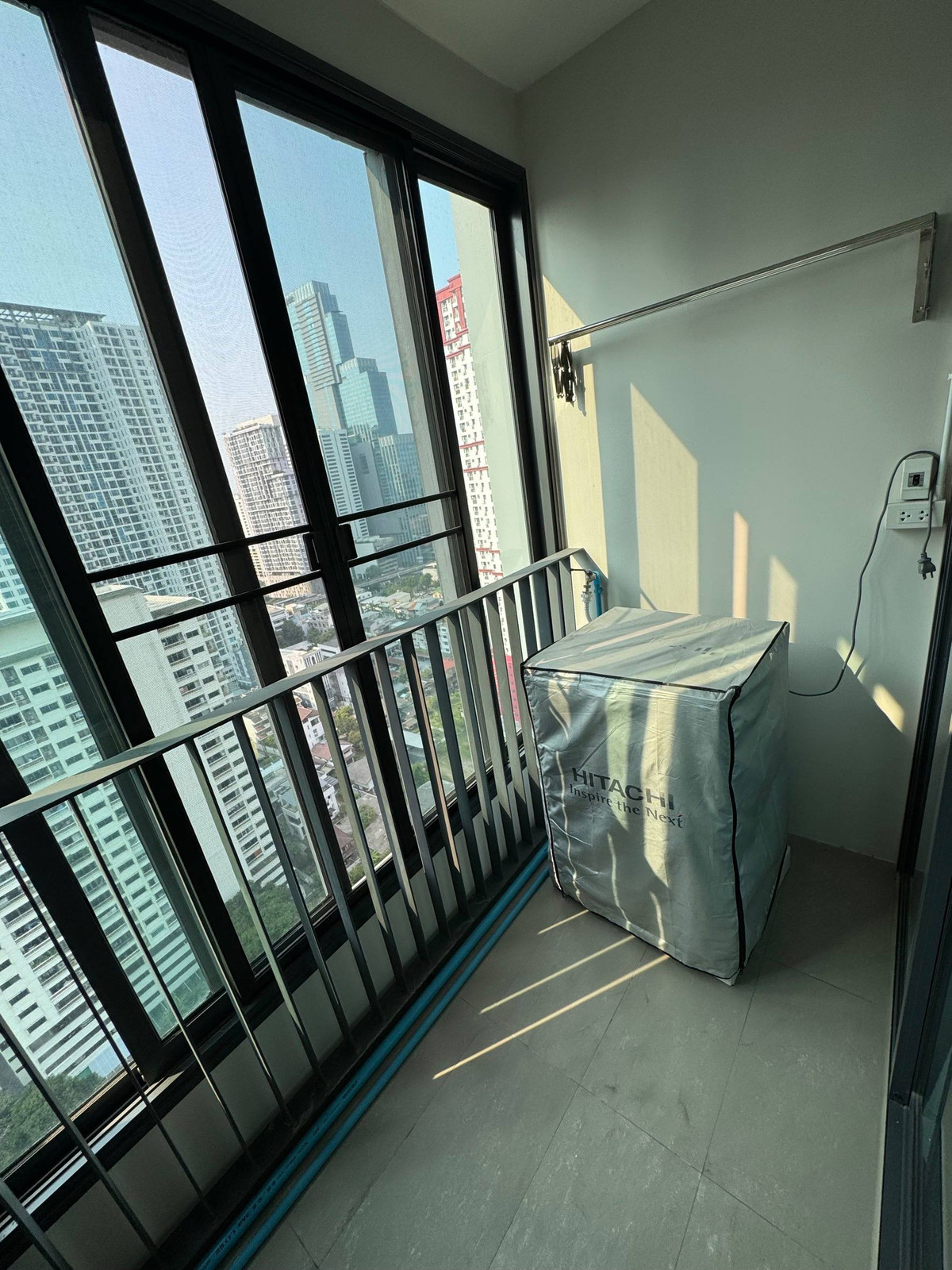 For SaleCondoRatchathewi,Phayathai : Ideo Q Siam Ratchathewi【𝐒𝐄𝐋𝐋 & 𝐑𝐄𝐍𝐓】🔥A luxurious, modern-looking room with eye-catching color tones🔥 Contact Line ID: @hacondo