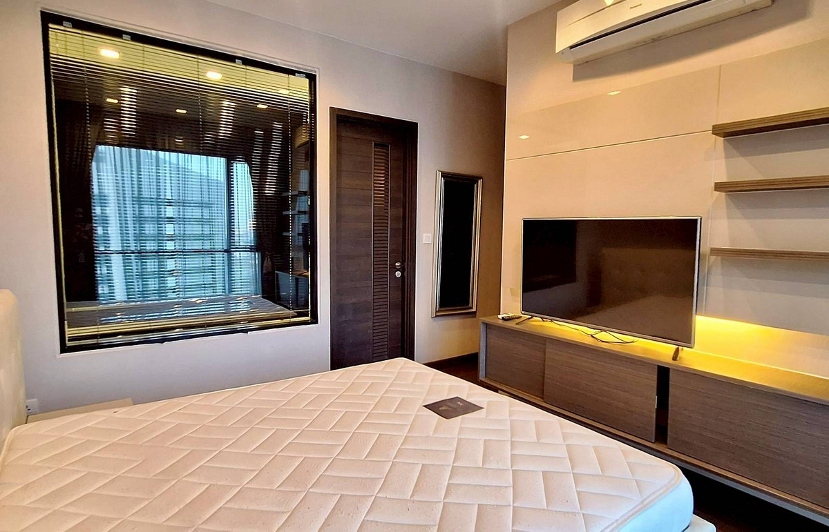 ให้เช่าคอนโดรัชดา ห้วยขวาง : ✨ Rare Item! ให้เช่า Ivy Ampio ห้อง Combine ขนาดใหญ่ สุดหรู 🏙️