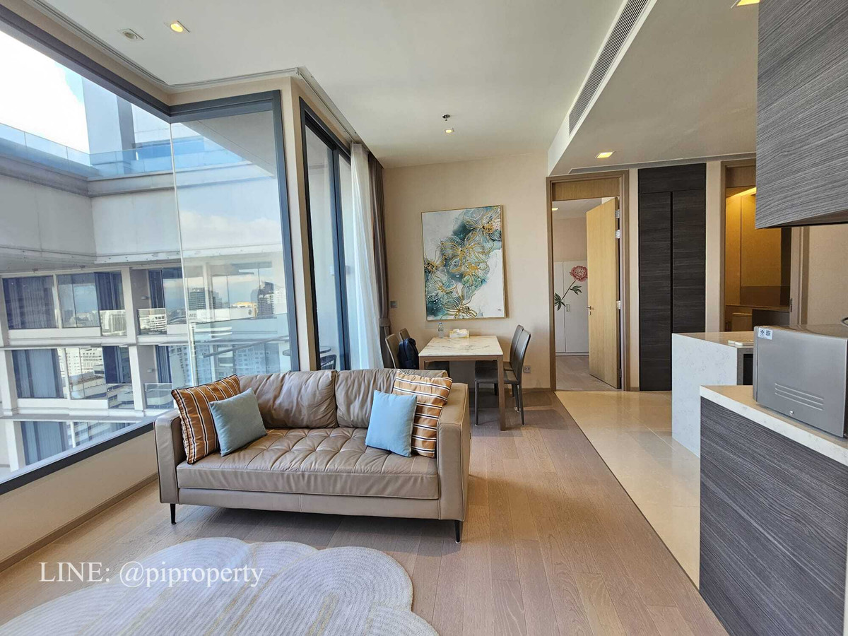 ให้เช่าคอนโดสุขุมวิท อโศก ทองหล่อ : ให้เช่าห้องชุด 2 ห้องนอน ตกแต่งครบครัน ในโครงการ Esee Asoke ทำเลดีเยี่ยมในย่านอโศก ใกล้รถไฟฟ้า BTS และ MRT