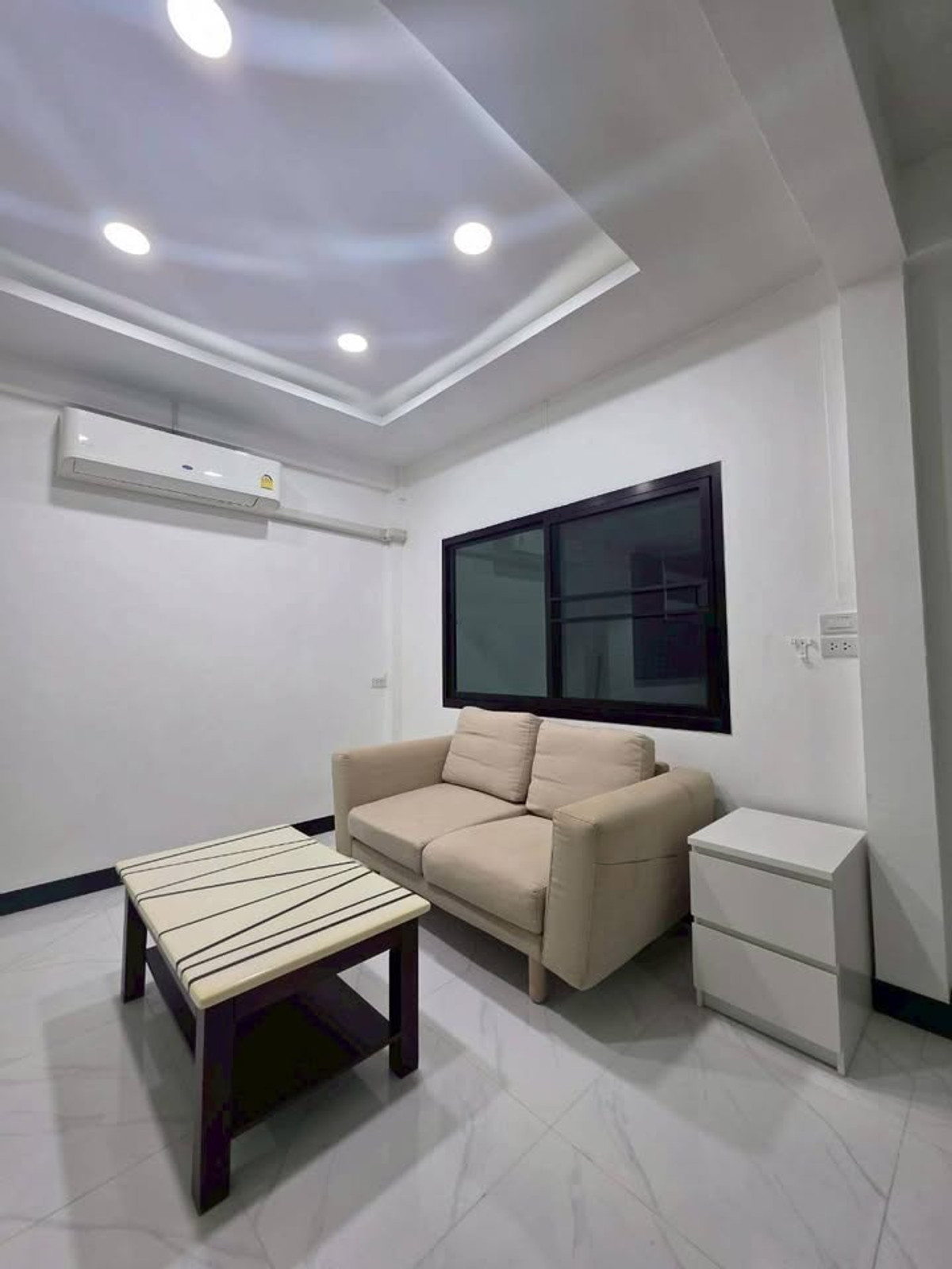 For RentHouseNonthaburi, Bang Yai, Bangbuathong : 4Bedroom House, 51 sq.wa., near MRT Saimai Station (less than 1 km walk), 3 Parking Spaces, Suitable for Company Registration