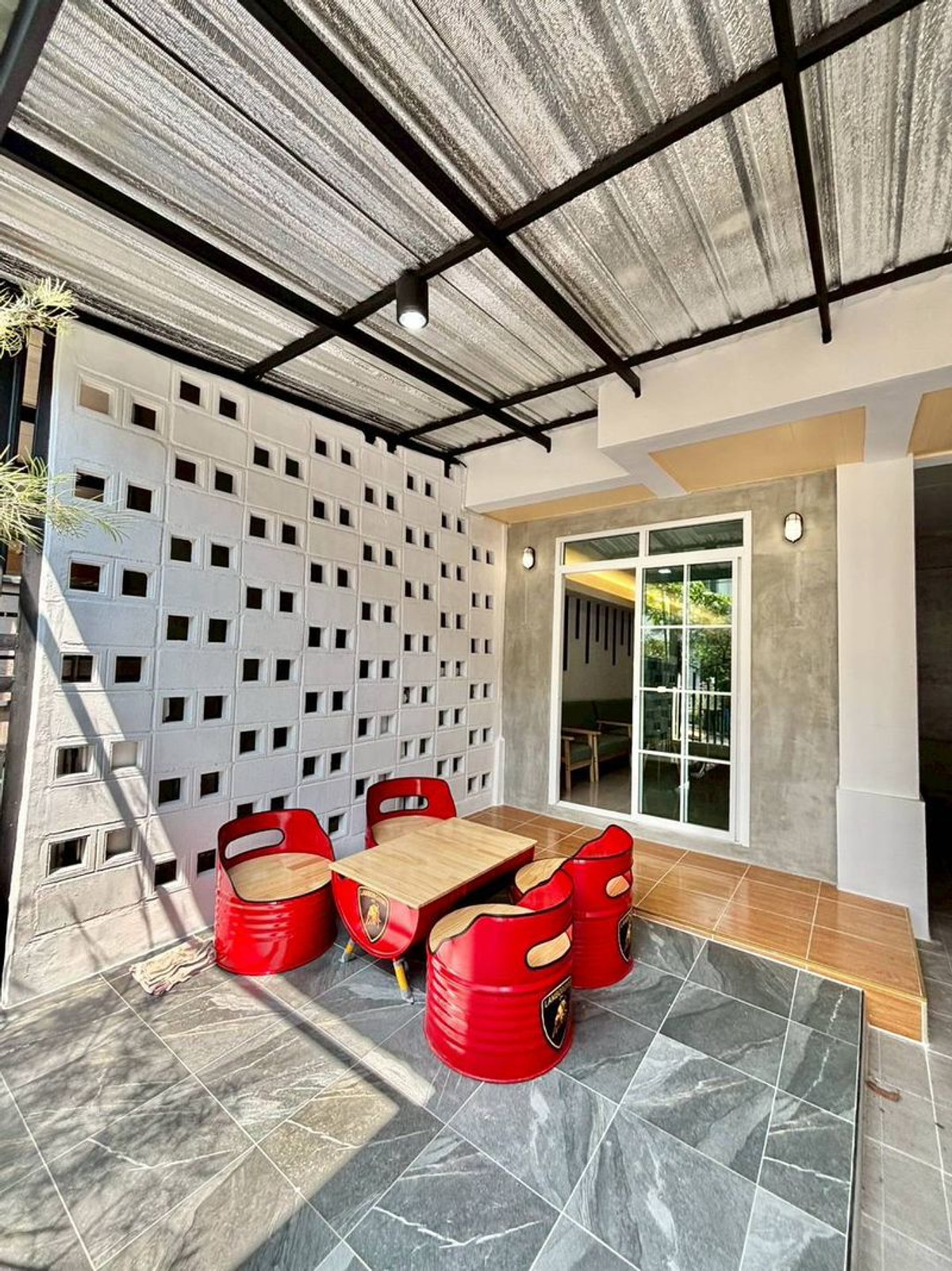 For SaleTownhomePathum Thani,Rangsit, Thammasat : 2-story townhouse for sale, Piyawararom Village, Khlong 4, area 24 square wah, 3 bedrooms, Bueng Yitho Subdistrict, Thanyaburi District, Pathum Thani Province.