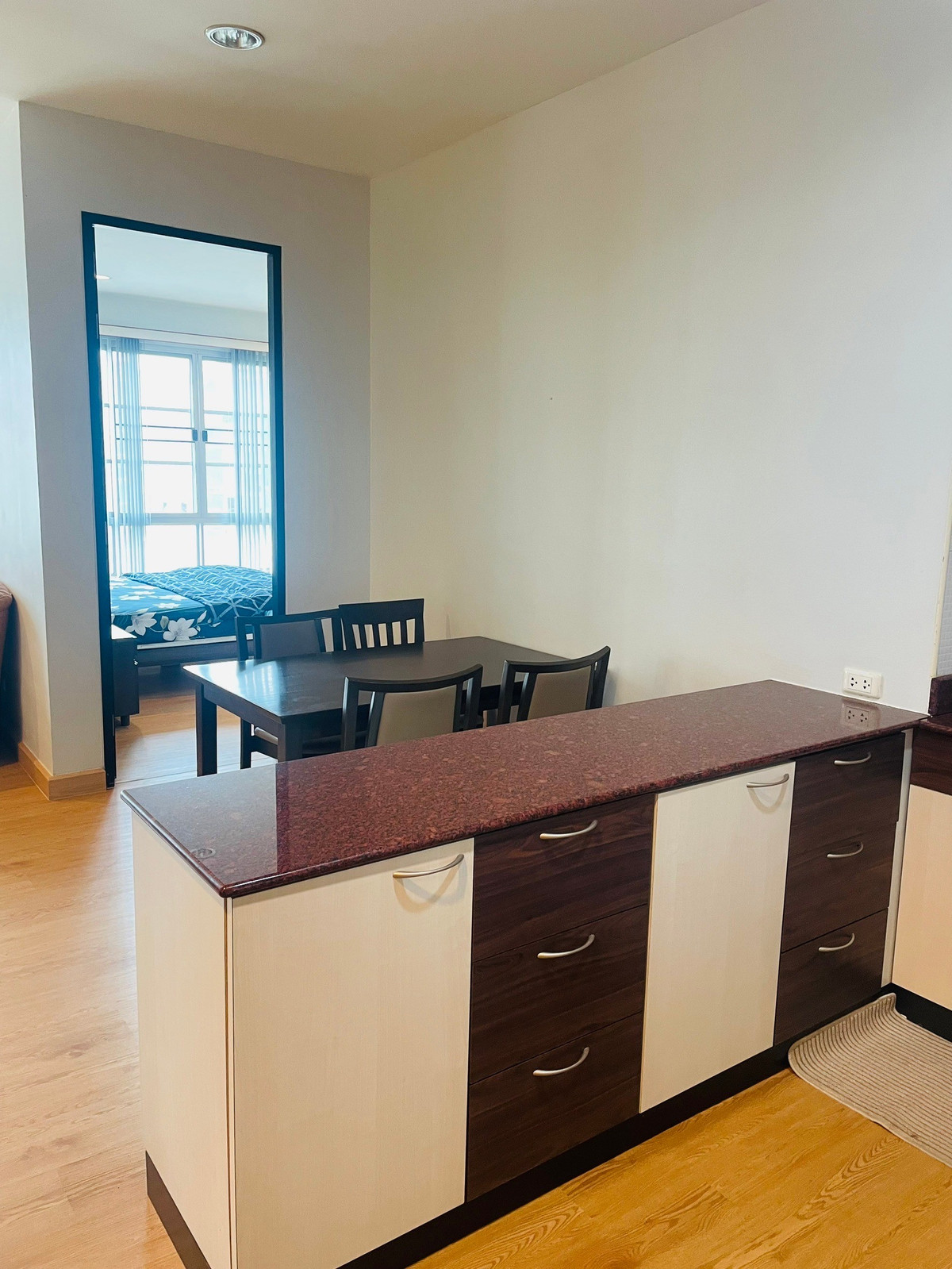 For RentCondoSukhumvit, Asoke, Thonglor : Condo for rent, City Smart Sukhumvit 18, near BTS Asoke, MRT Sukhumvit, beautiful room, good price, fully furnished. Ready to move in