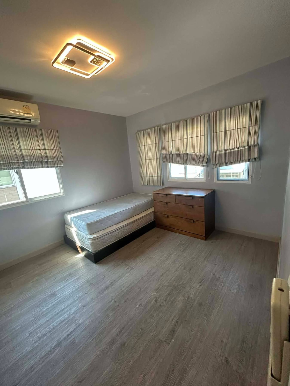 ให้เช่าบ้านสมุทรปราการ สำโรง : ให้เช่าบ้านเดี่ยว หมู่บ้านเดอะแพลนท์ บางนา ติด Market Village สุวรรณภูมิ ใกล้ Mega Bangna