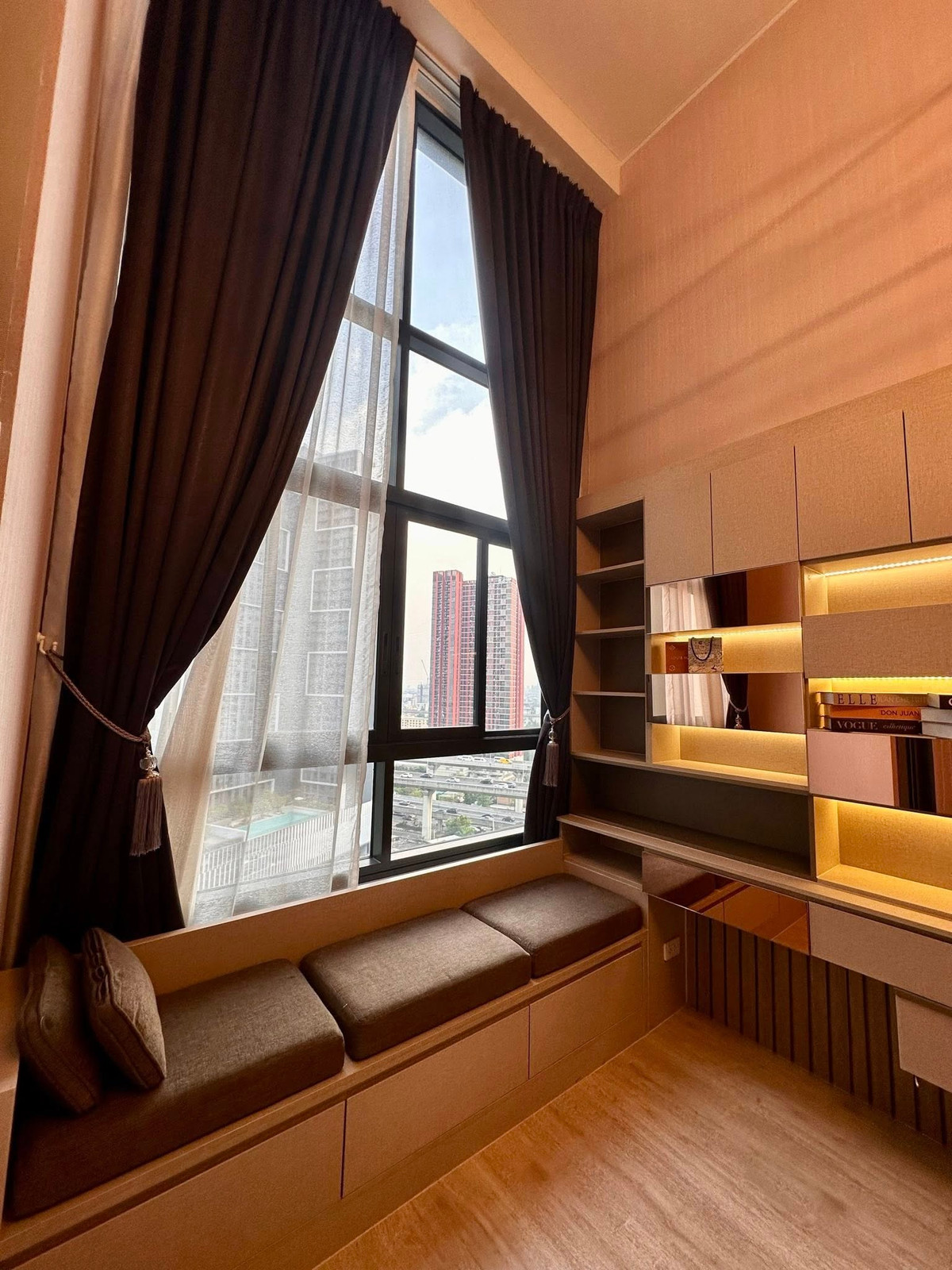 For RentCondoRama9, Petchburi, RCA : For rent✨Condo, potential location near airport link Ramkhamhaeng: Ideo new rama9 project: 1 bedroom Duplex, room number is already beautiful, lucky.