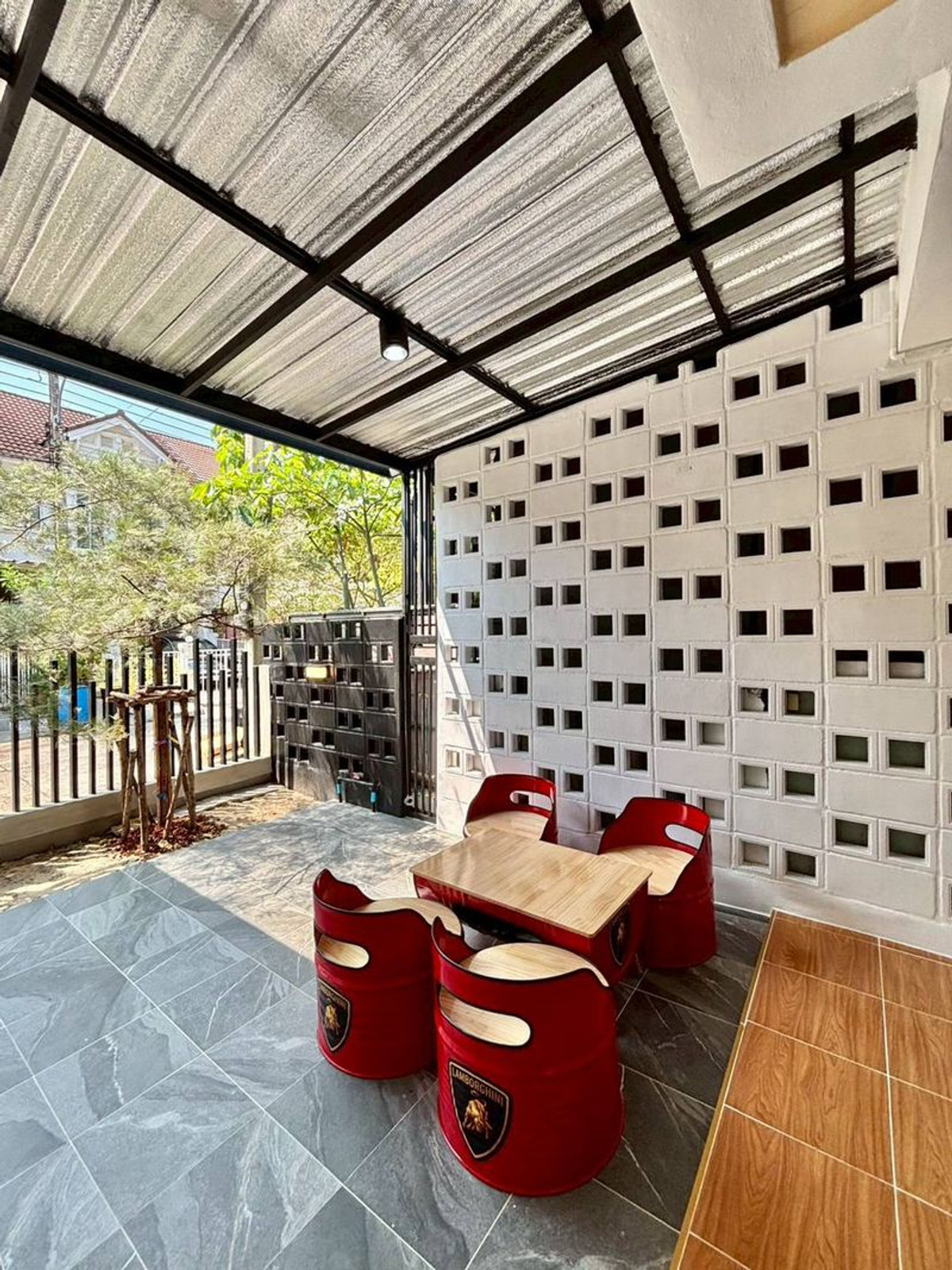 For SaleTownhomePathum Thani,Rangsit, Thammasat : 2-story townhouse for sale, Piyawararom Village, Khlong 4, area 24 square wah, 3 bedrooms, Bueng Yitho Subdistrict, Thanyaburi District, Pathum Thani Province.