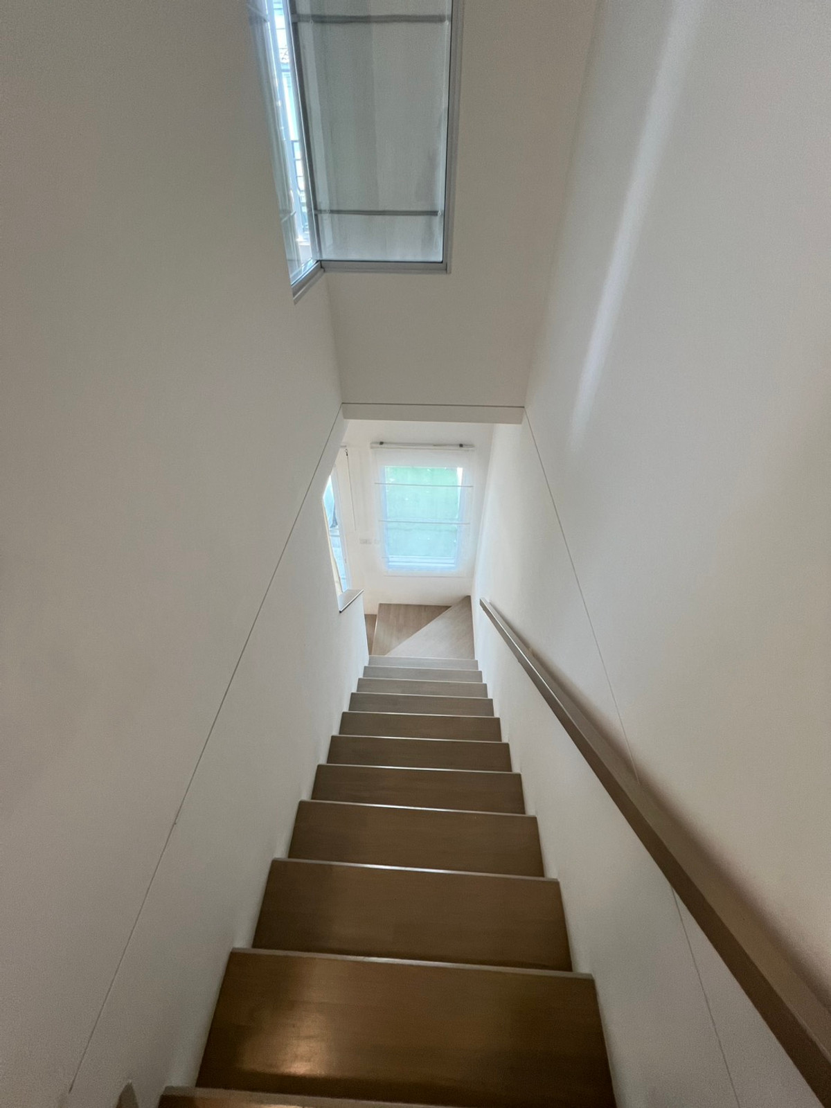 For SaleTownhomeBangna, Bearing, Lasalle : P-2977 Urgent sale!  Indy 4 Bangna KM.7, ready to move in, good location, near MEGA Bangna.