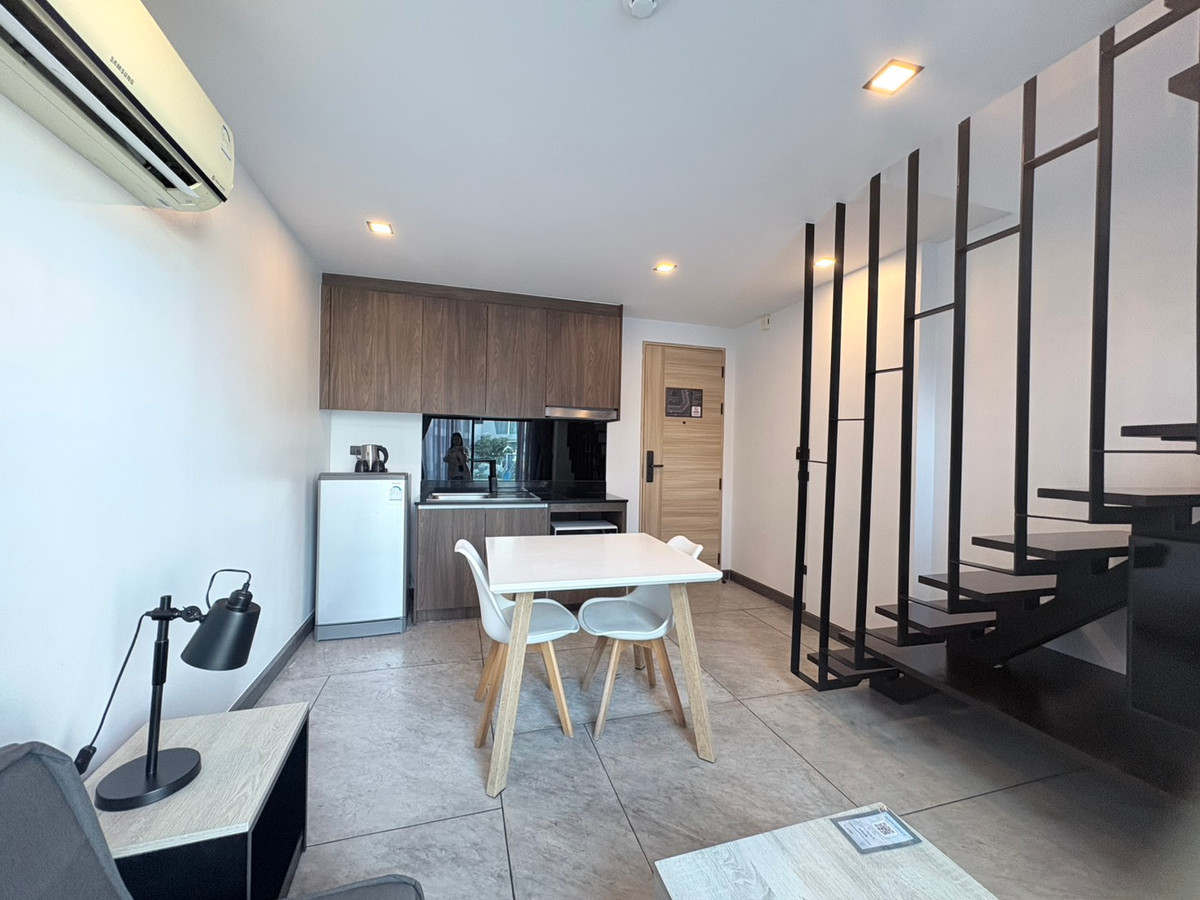 ให้เช่าคอนโดภูเก็ต : Best Price ✨ ให้เช่า Utopia Naiharn สไตล์ Loft ห้องสวยมาก วิวสระว่ายน้ำ ฟรีทำความสะอาด 1 ครั้ง/อาทิตย์