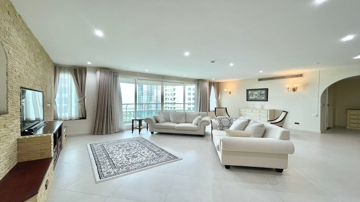 ขายคอนโดสุขุมวิท อโศก ทองหล่อ : Best Price 4BR Condo at Ideal 24 Sukhumvit 24 Near BTS Phrom Phong