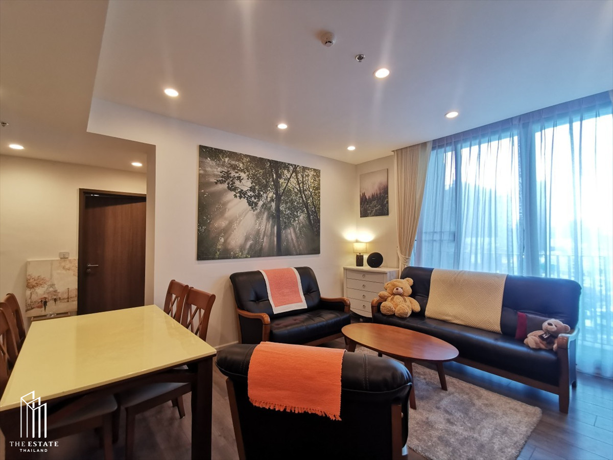 ขายคอนโดอ่อนนุช อุดมสุข : For sale Whizdom Essence ห้องมุมหน้ากว้าง โปร่งโล่งสไตล์อบอุ่น มองเห็นวิวเมืองเปิดโล่ง ใกล้ไลฟ์สไตล์ฮับ พร้อมความเป็นส่วนตัวเหนือระดับ @13.8 M