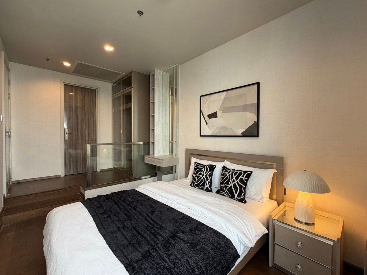 For RentCondoSukhumvit, Asoke, Thonglor : Condo for rent Ideo Q Sukhumvit 36, premium level. Thonglor-Sukhumvit location, near BTS Thonglor, only 500 meters, ready to move in.
