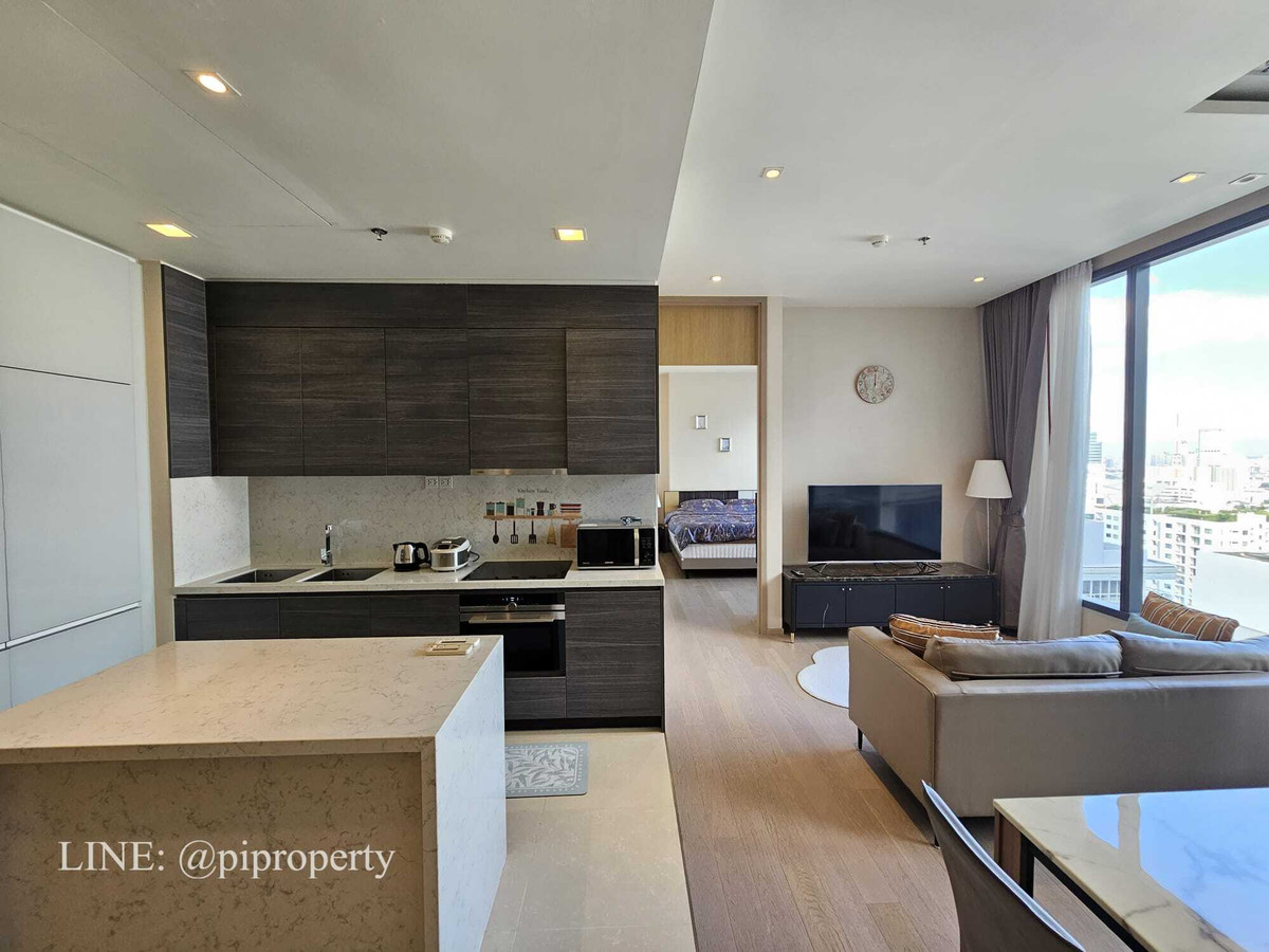 For RentCondoSukhumvit, Asoke, Thonglor : Fully furnished 2 bedrooms unit for rent in Esee Asoke. Top location in Asoke with BTS and MRT systems.