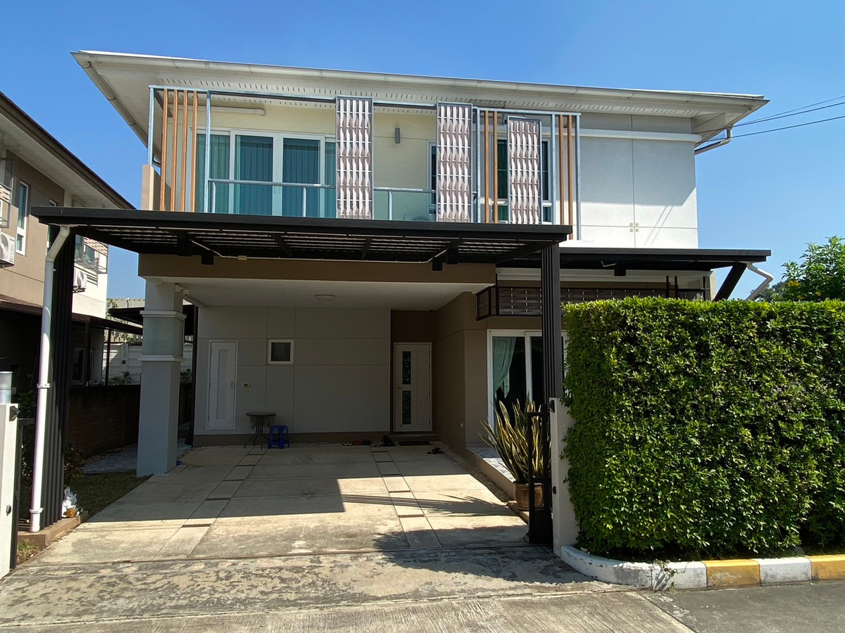 ขายบ้านสมุทรปราการ สำโรง : ขายบ้านเดี่ยว หลังมุม เลอนิโอ สุขุมวิท–เอราวัณ ใกล้ BTS โรงเรียนนายเรือ