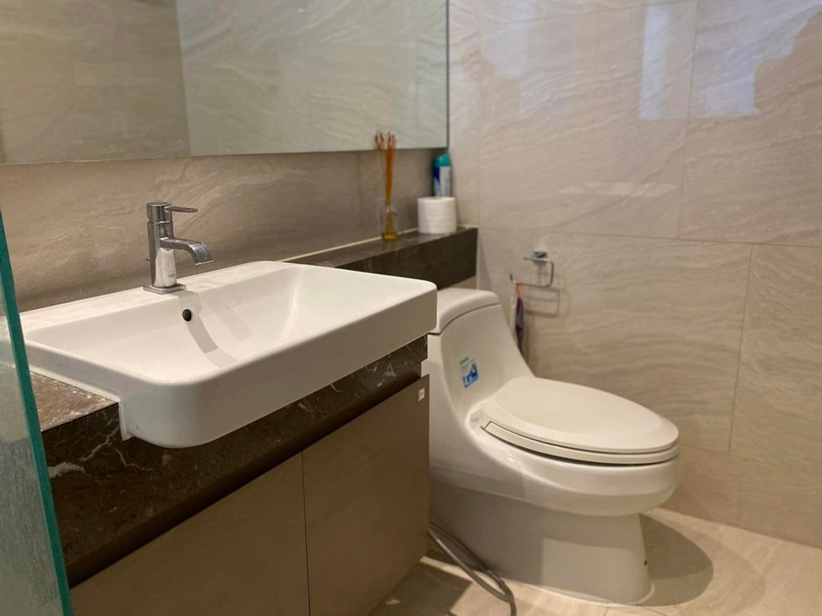 ขายคอนโดสีลม ศาลาแดง บางรัก : Ashton Silom【𝐒𝐄𝐋𝐋 & 𝐑𝐄𝐍𝐓】🔥หรูหรา เรียบง่าย เหนือระดับทุกสัมผัส บิ้วอินสไตล์โมเดิร์น เพิ่มความกว้างขวางในทุกมุมมอง🔥 ติดต่อไลน์ไอดี: @hacondo