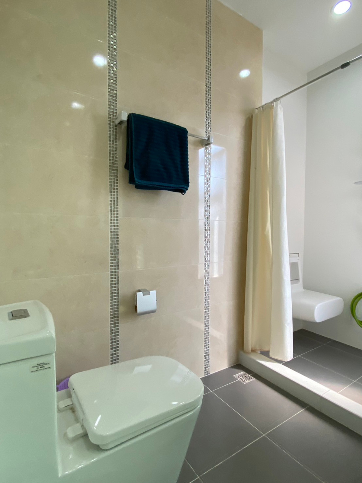 ขายบ้านสมุทรปราการ สำโรง : ขายบ้านเดี่ยว หลังมุม เลอนิโอ สุขุมวิท–เอราวัณ ใกล้ BTS โรงเรียนนายเรือ