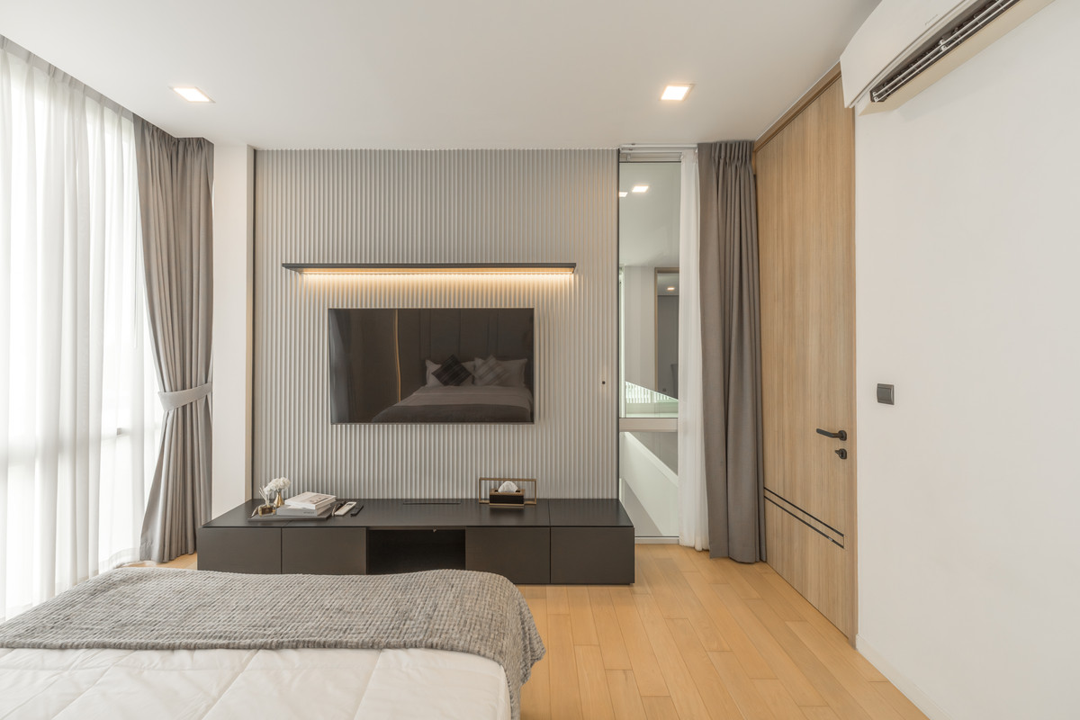 ขายบ้านเลียบทางด่วนรามอินทรา : ขายบ้านหรู VIVE เอกมัย–รามอินทรา ตกแต่งใหม่ พร้อมเข้าอยู่  พื้นที่กว้าง ฟังก์ชันครบ