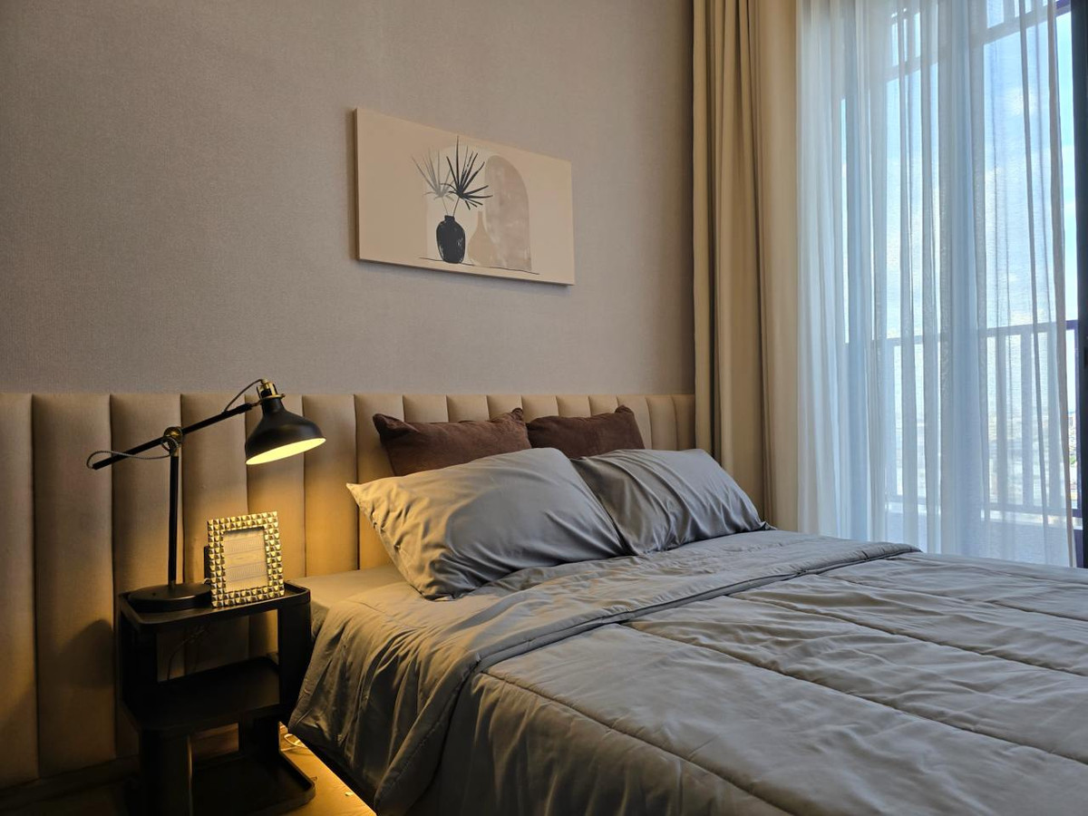 For SaleCondoSiam Paragon ,Chulalongkorn,Samyan : Park Origin Chula Samyan【𝐒𝐄𝐋𝐋 & 𝐑𝐄𝐍𝐓】🔥Luxury condo with custom built-in design, near Chulalongkorn University and Samyan Mitrtown🔥 Contact Line ID: @hacondo