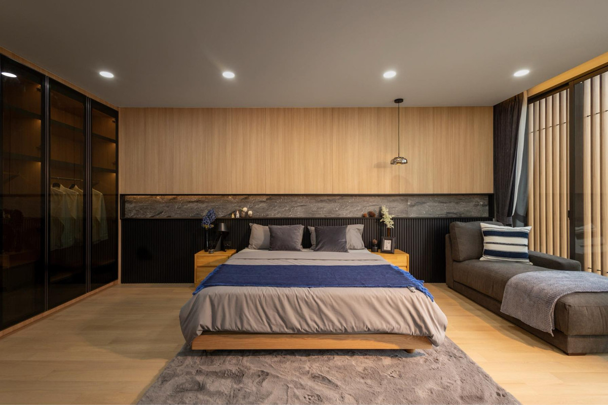 ขายทาวน์โฮมลาดพร้าว101 แฮปปี้แลนด์ : ขายทาวน์โฮมหรู ARBOR URBAN ลาดพร้าว | 485 ตร.ม. ติด MRT มหาดไทย 50 ม. หลังมุม มีลิฟต์ ตกแต่งแบบ Fully-furnished พร้อมเครื่องใช้ไฟฟ้า พร้อมอยู่ "ที่สุดของความเป็นส่วนตัวและทำเลศักยภาพ เดินไปขึ้นรถไฟฟ้าได้ใน 1 นาที"