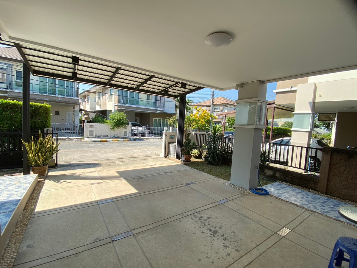 ขายบ้านสมุทรปราการ สำโรง : ขายบ้านเดี่ยว หลังมุม เลอนิโอ สุขุมวิท–เอราวัณ ใกล้ BTS โรงเรียนนายเรือ