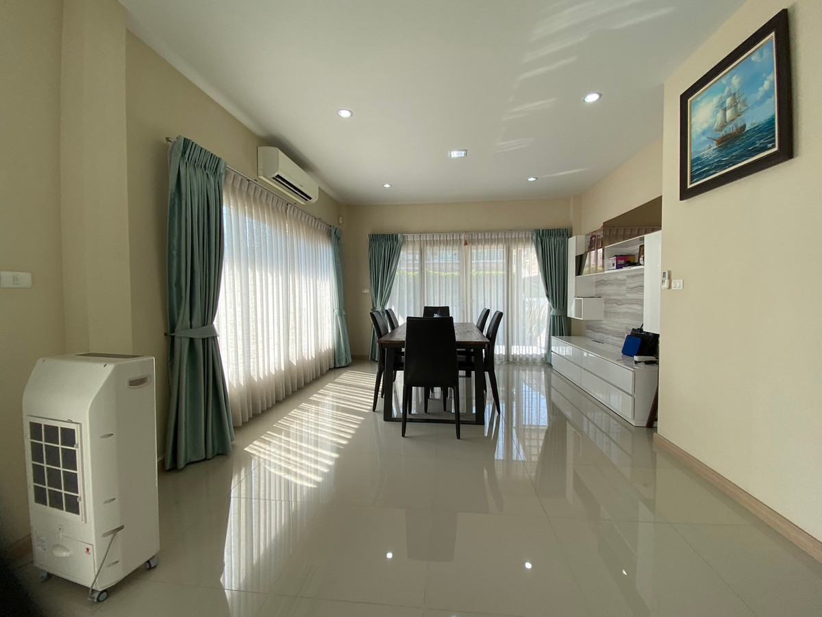 ขายบ้านสมุทรปราการ สำโรง : ขายบ้านเดี่ยว หลังมุม เลอนิโอ สุขุมวิท–เอราวัณ ใกล้ BTS โรงเรียนนายเรือ