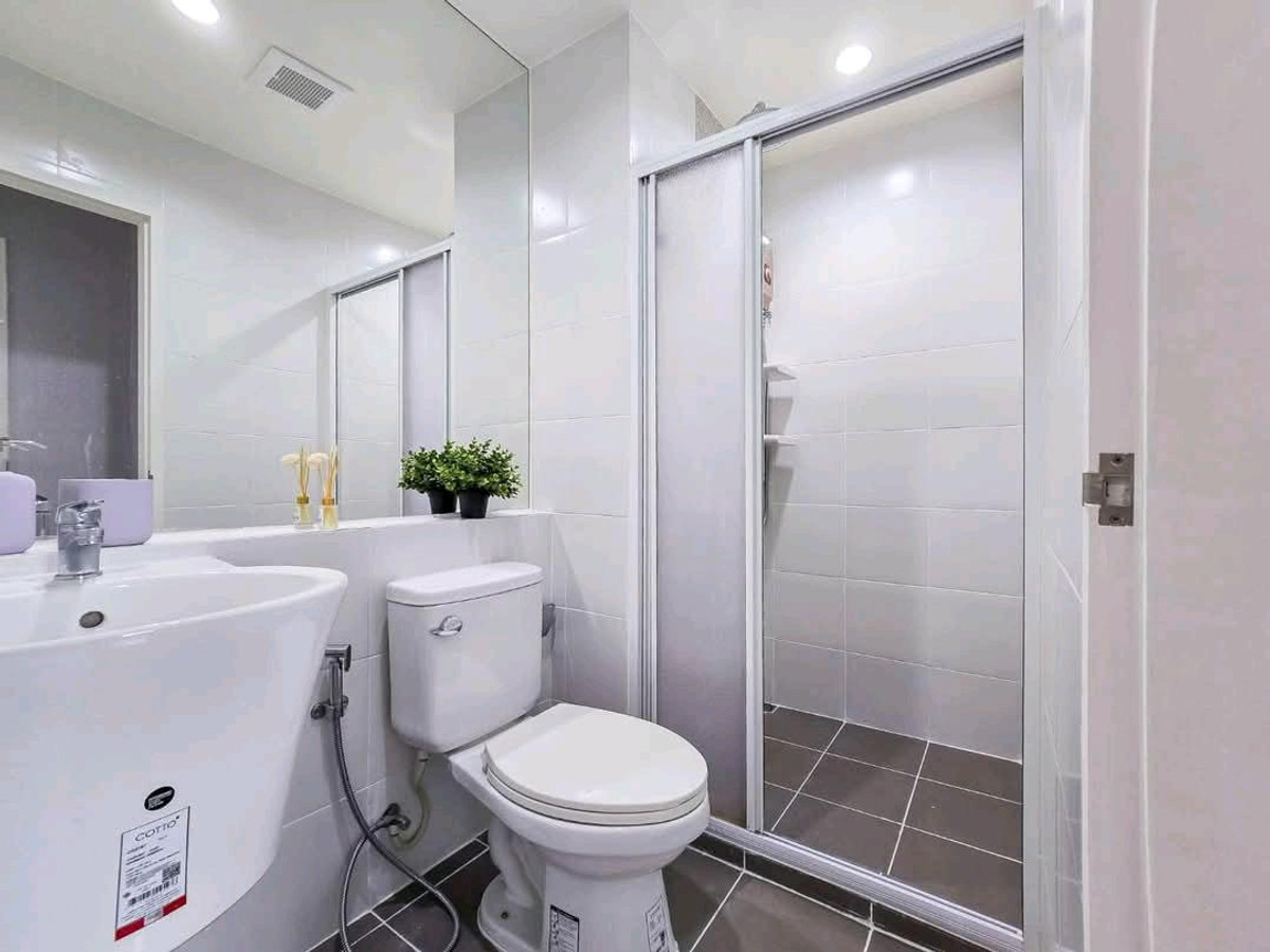 For RentCondoThaphra, Talat Phlu, Wutthakat : Near BTS Wutthakat ICONSIAM, ready to move in.