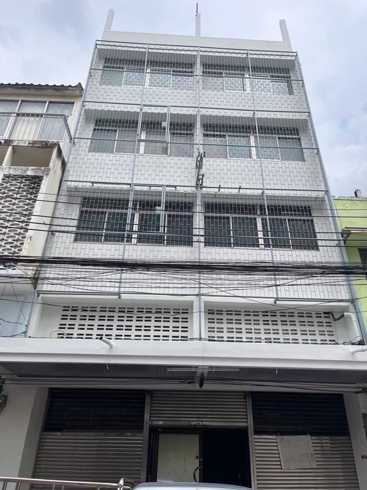 For RentShop HouseYaowarat, Banglamphu : Commercial Building for Rent Soi Suan Mali Near MRT Wat Mangkon Bangkok Old Town 6 Levels Suitable for Restaurant Cafe or Home Office